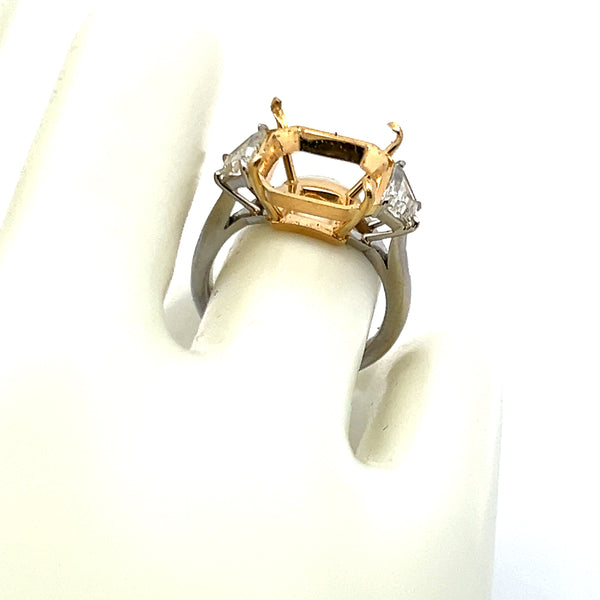 0.60 Carat Trapezoid Shape G VS2 Diamond 18 Karat Two Tone Gold Semi Mount Ring