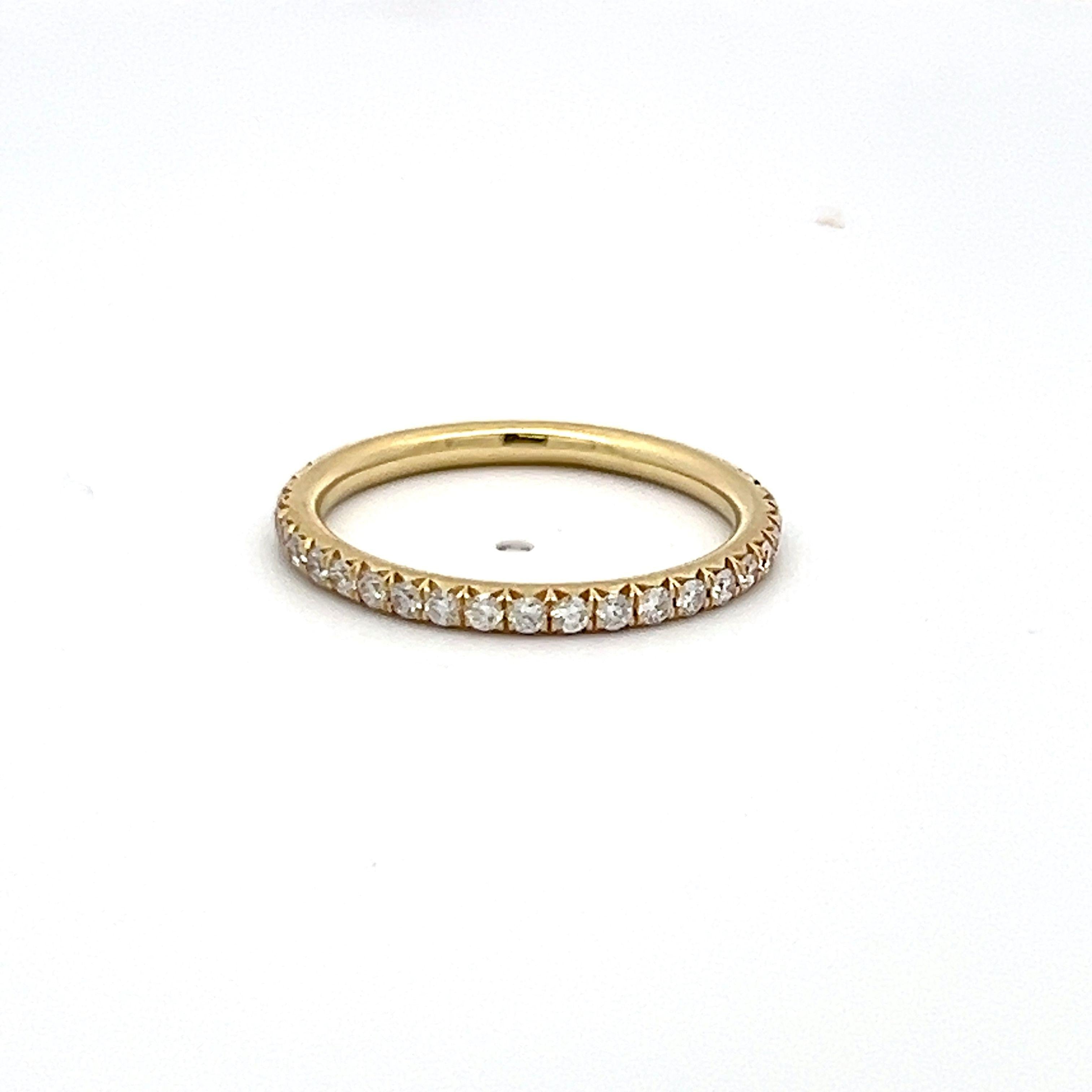 18K Yellow Gold Eternity Band Ring with 0.38 Carat Round H-VS1 Diamond Size 5.75