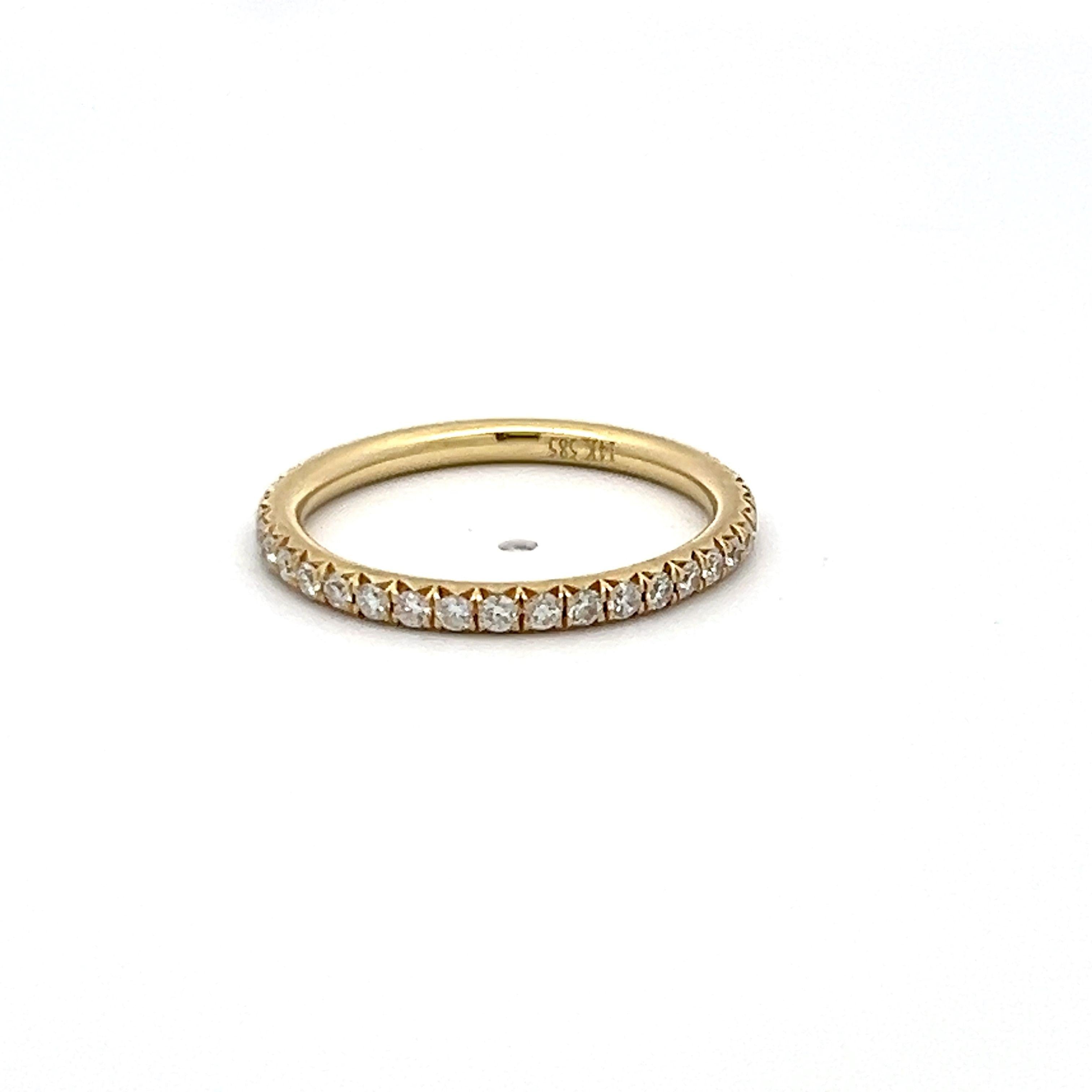 18K Yellow Gold Eternity Band Ring with 0.38 Carat Round H-VS1 Diamond Size 5.75