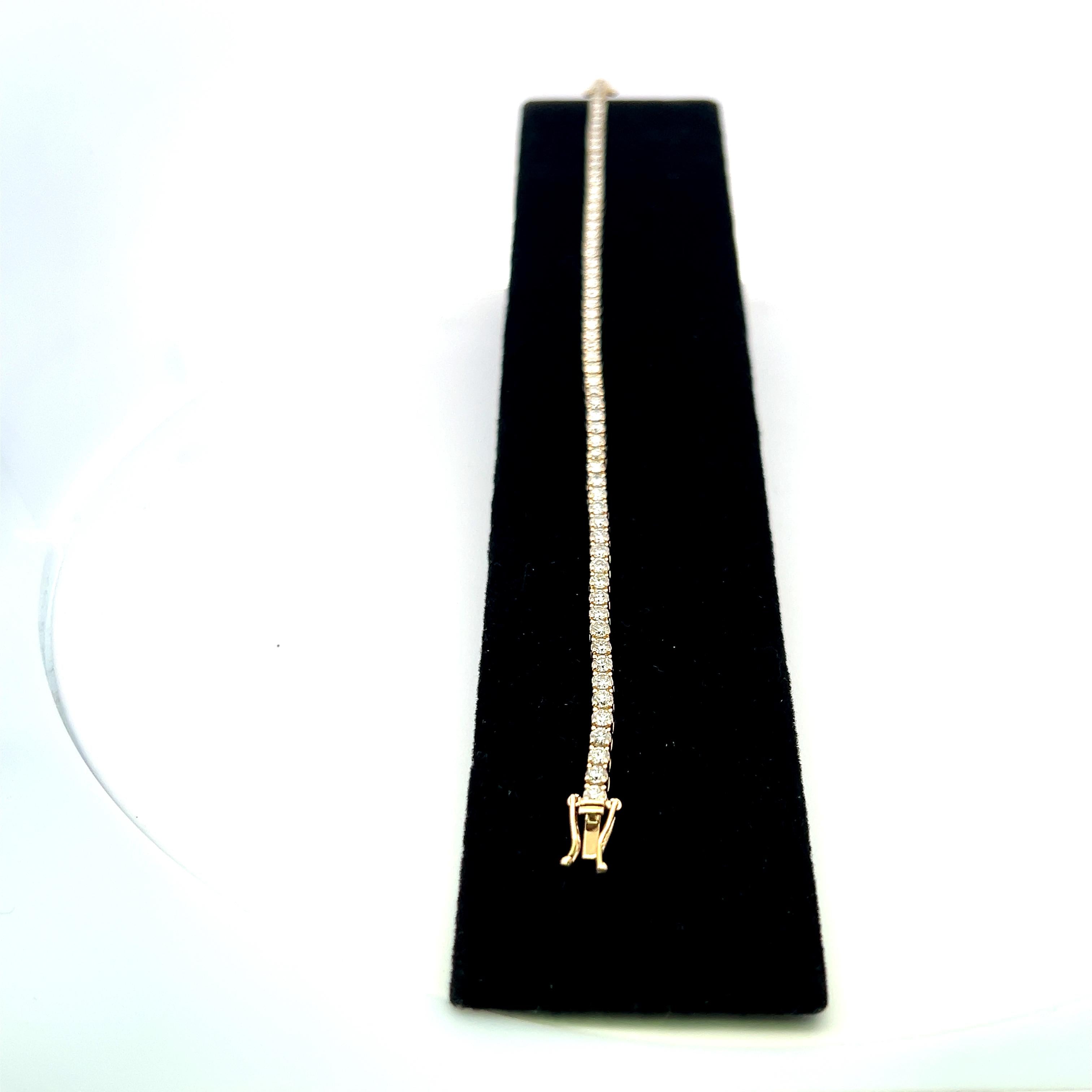5.58ct Round Diamond 14K Yellow Gold Classic Tennis Bracelet