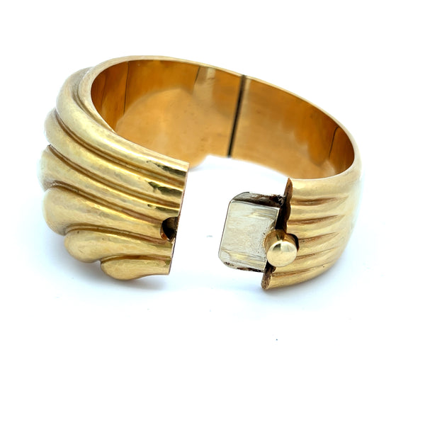 Vintage 87.40 Grams 18 Karat Yellow Gold Bangle Bracelet