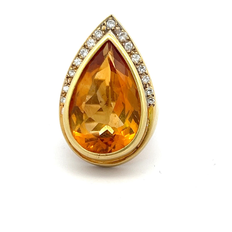 15.00 Carat Citrine 0.30 Carat Round Brilliant Diamond 18K Yellow Gold Cocktail Ring