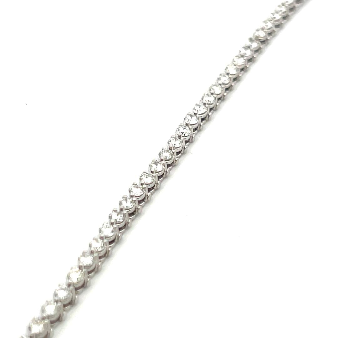 2.84 Carat Round Brilliant Diamond 14 Karat White Gold Tennis Bracelet