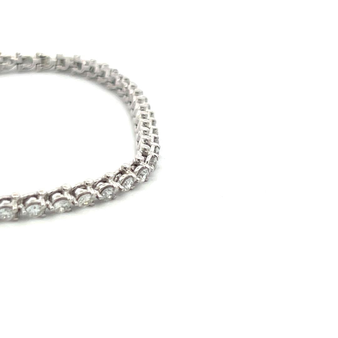 2.84 Carat Round Brilliant Diamond 14 Karat White Gold Tennis Bracelet