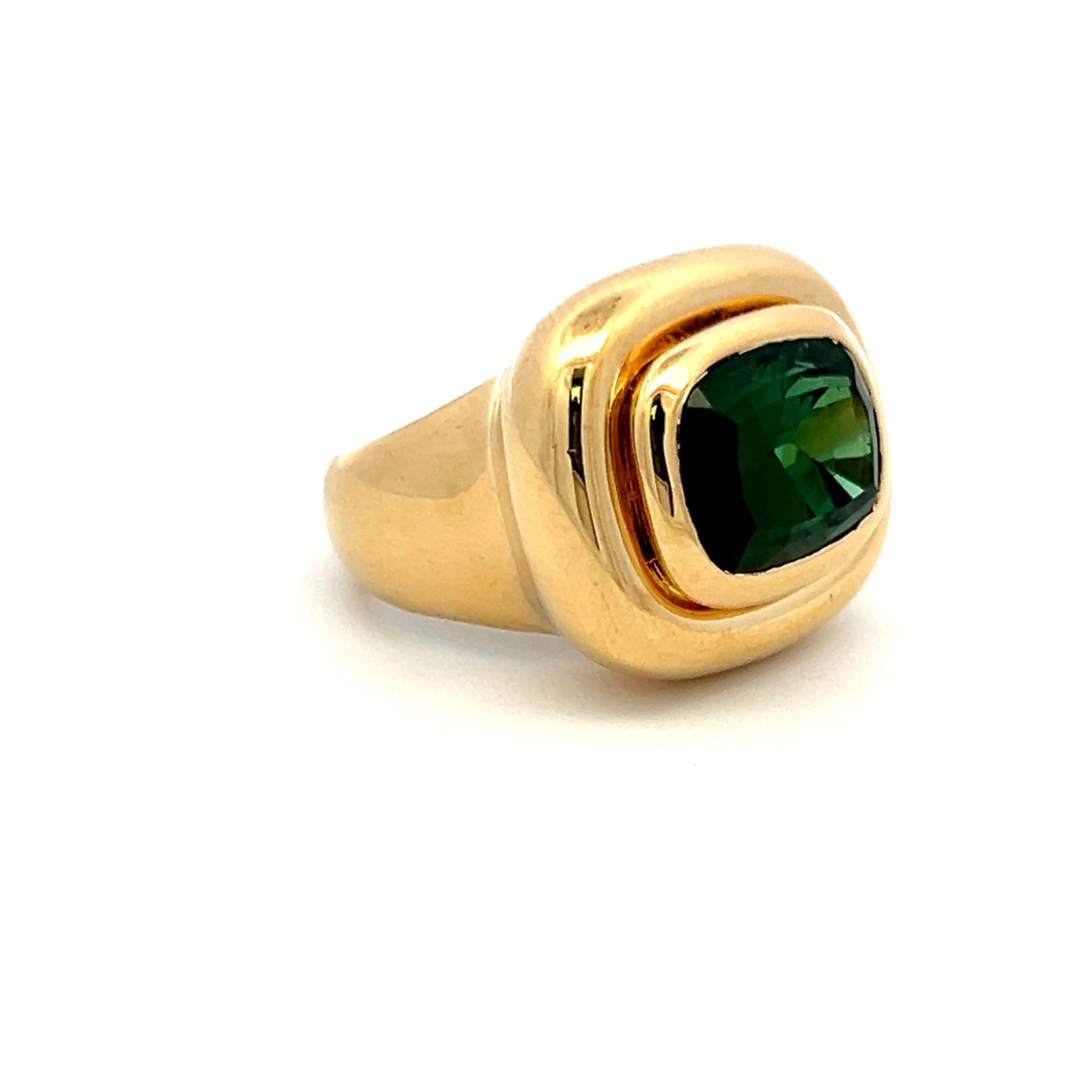 Tiffany & Co 7.18 Carat Cushion Tourmaline 18 Karat Yellow Gold Cocktail Ring