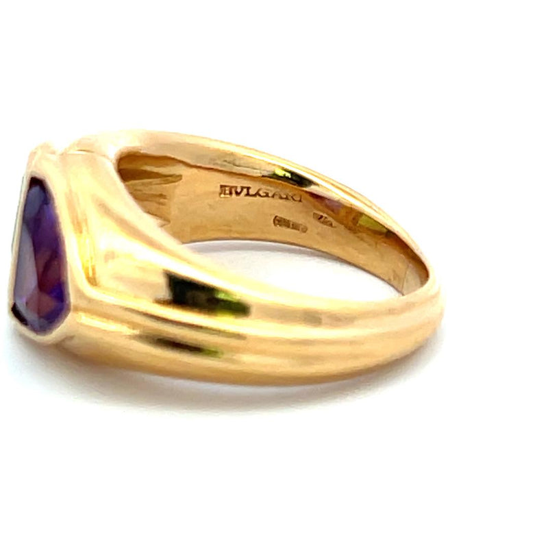 Bvlgari 1.25 Carat Triangular Shape Amethysts 18 Karat Yellow Gold Cocktail Ring