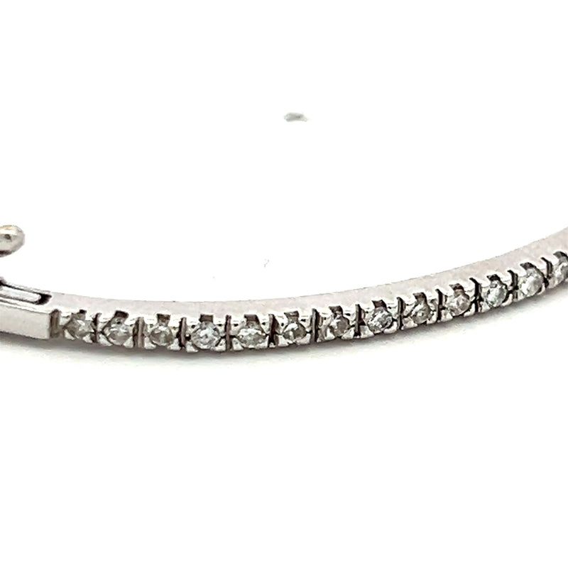 0.40 Carat Round Brilliant G SI1 Diamond 18 Karat White Gold Bangle Bracelet