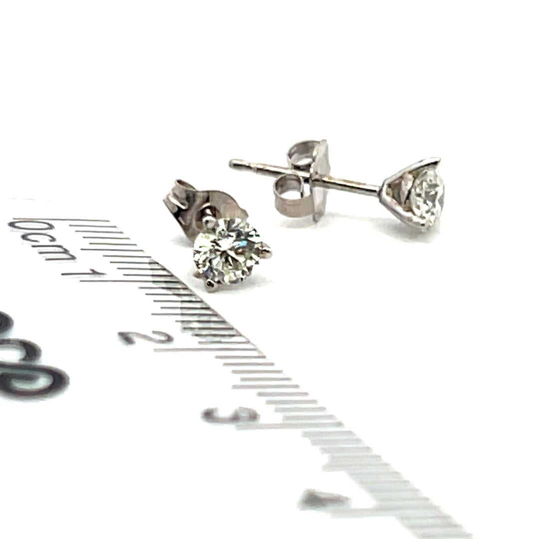 0.48 Carat Round Brilliant Diamond 14 Karat White Gold Stud Earrings