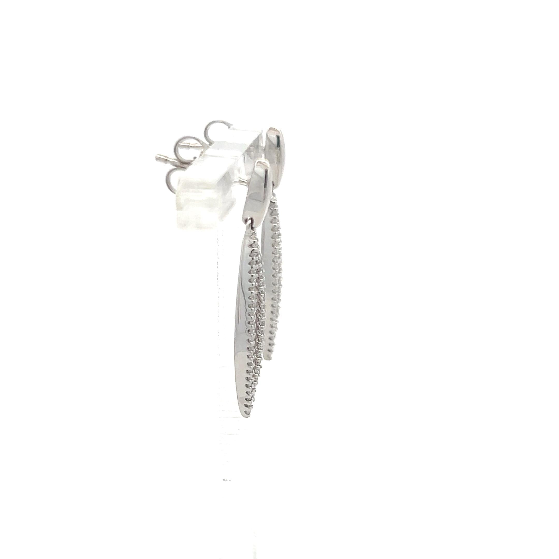 0.25 Carat Round Brilliant Diamond 14K White Gold/Platinum Dangling Earrings