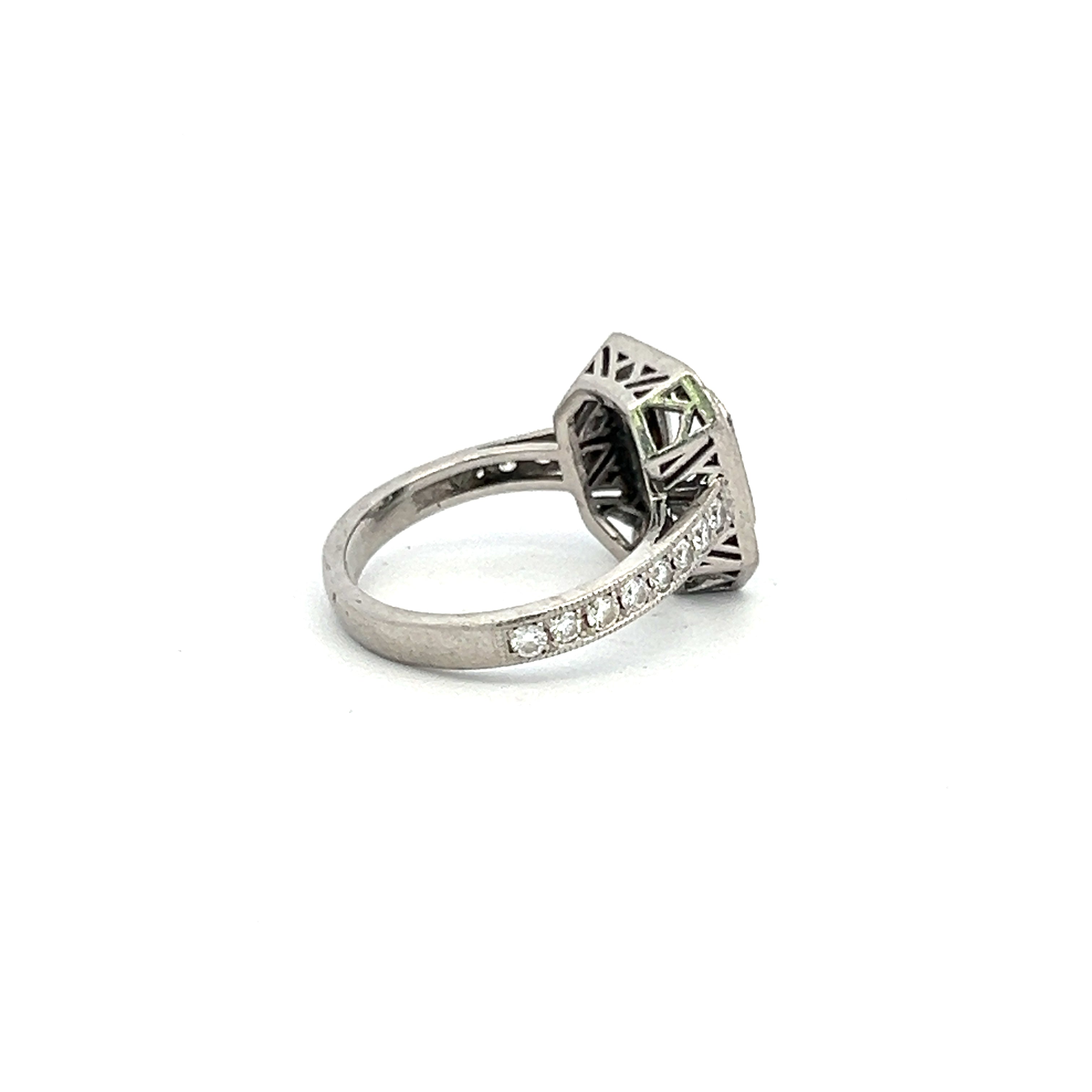 0.39 Carat Round Brilliant I SI1 Diamond Platinum Semi Mount Ring