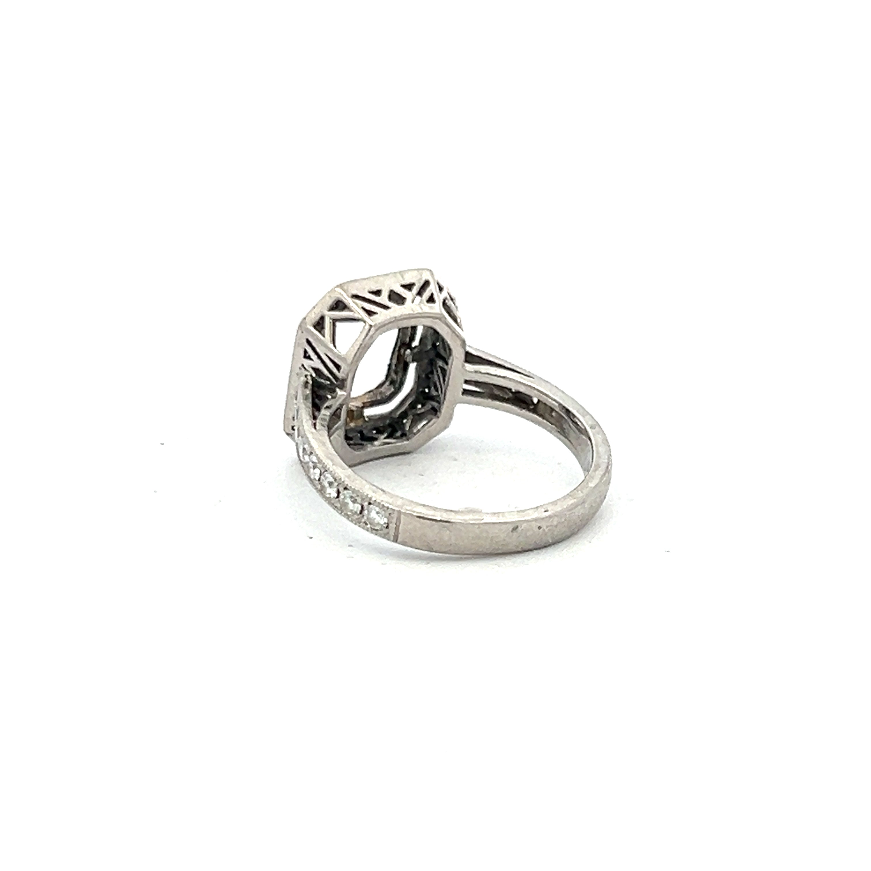 0.39 Carat Round Brilliant I SI1 Diamond Platinum Semi Mount Ring