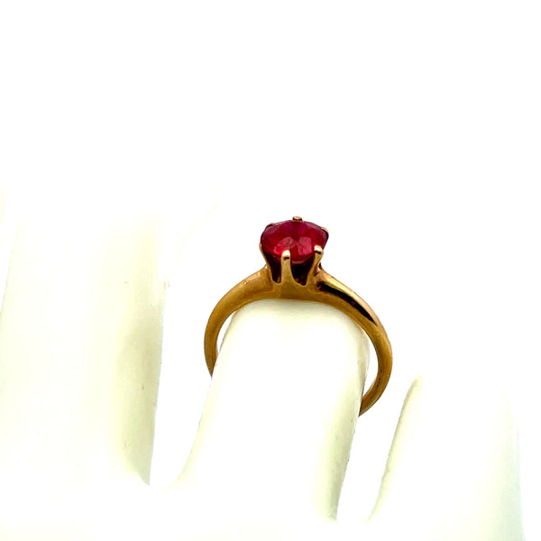 0.85 Carat Round Brilliant Ruby 14 Karat Yellow Gold Solitaire Ring