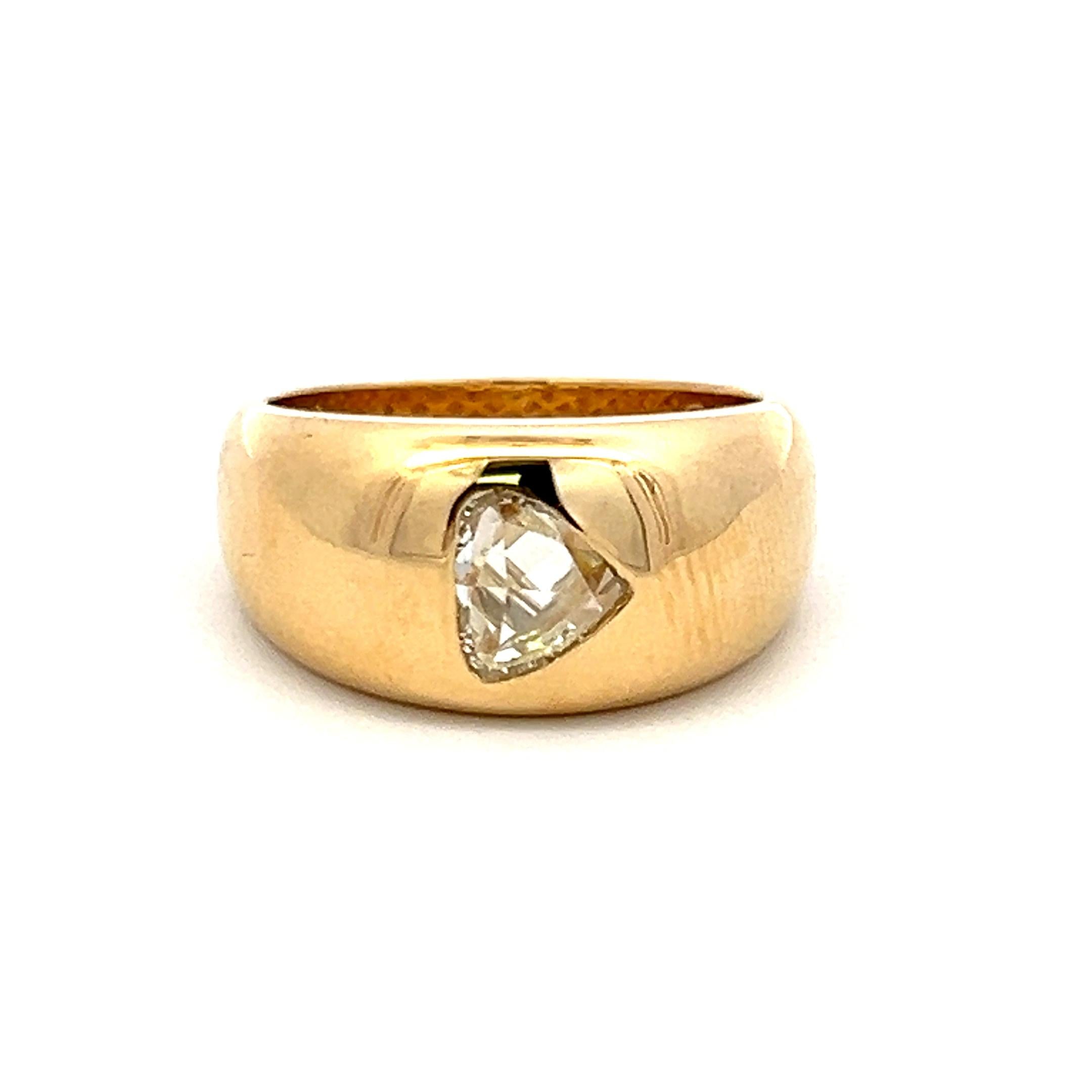 18K Yellow Gold Triangular Diamond Modern Engagement Ring (0.54ct)