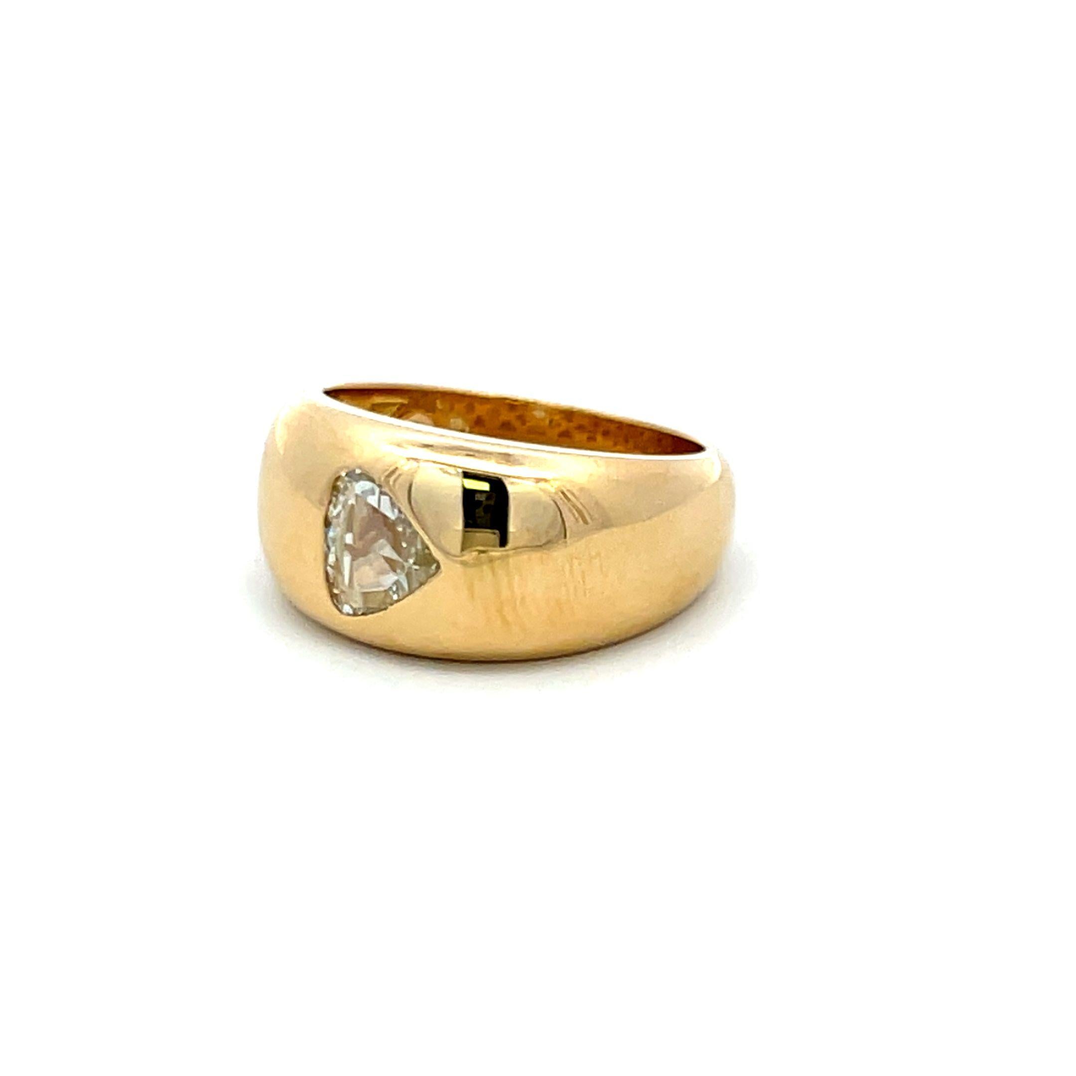18K Yellow Gold Triangular Diamond Modern Engagement Ring (0.54ct)