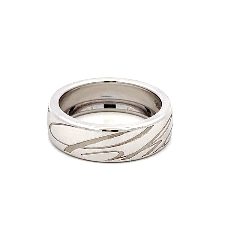 Chopard Vintage 8.50 Grams 18 Karat White Gold Engraved Band Ring