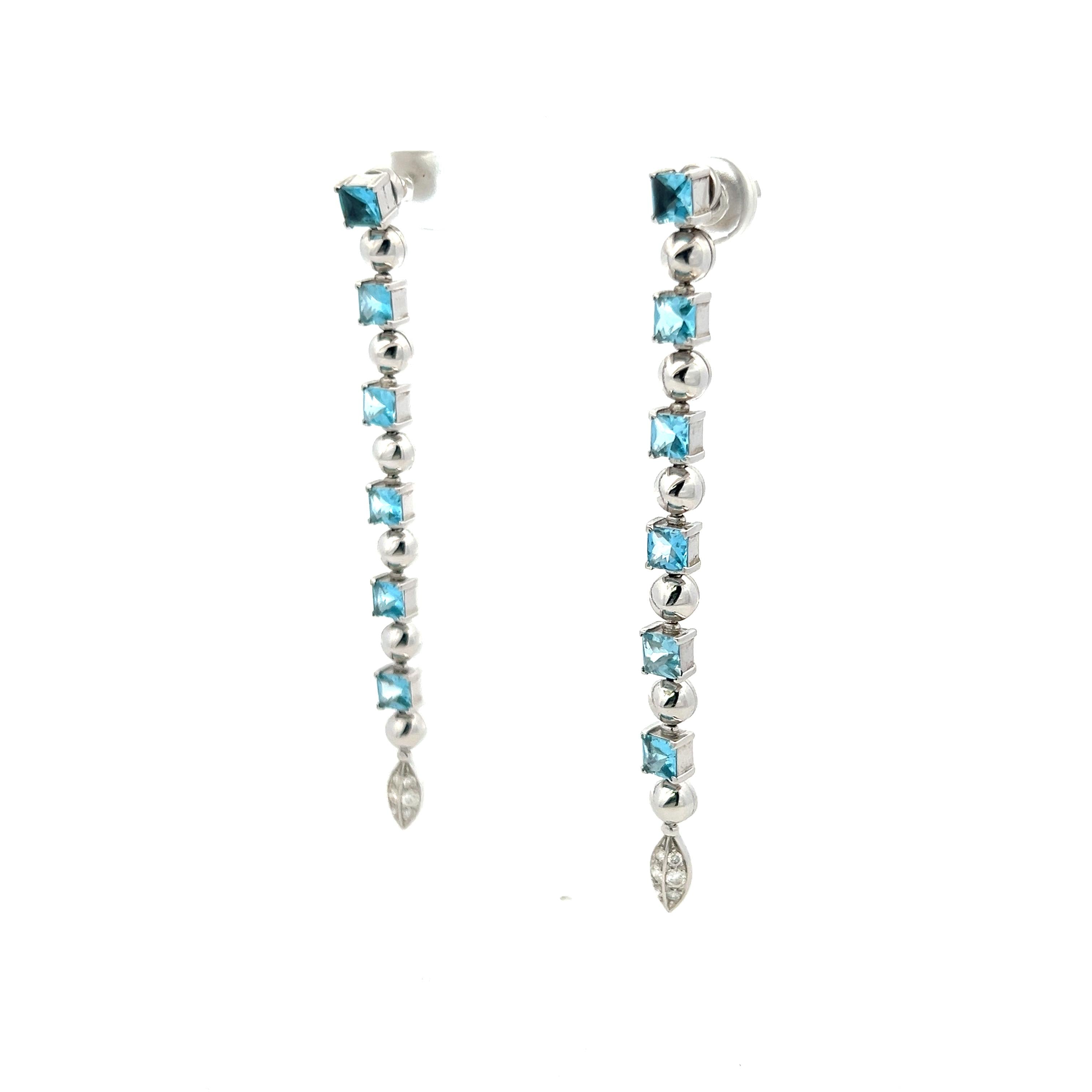 Bvlgari Platinum Dangling Earrings with 0.16 Carat Round G-VS2 Diamonds