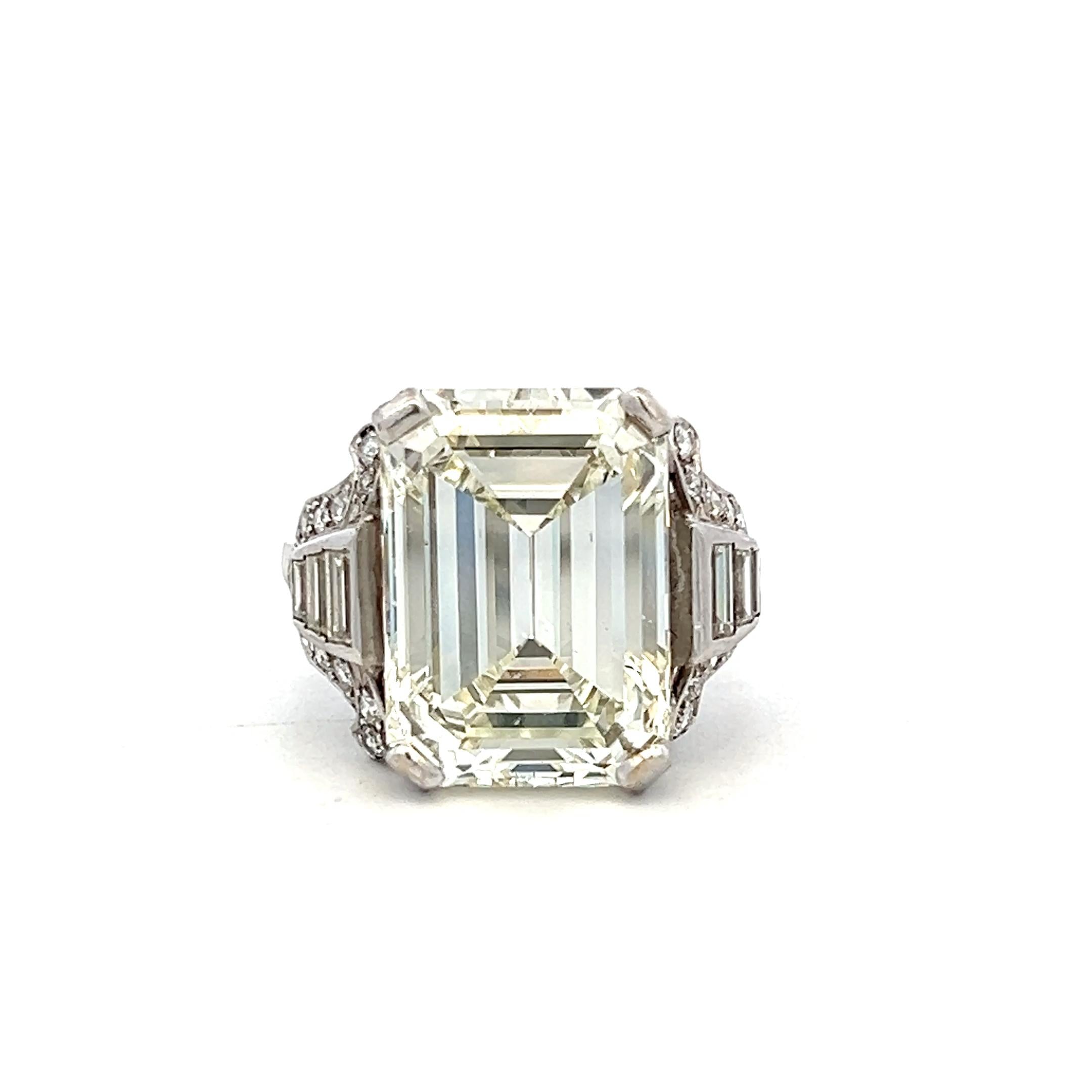 Platinum Art Deco Ring with 13.64ct Emerald & Mixed Cut Diamond Size 9 M VS1 GIA