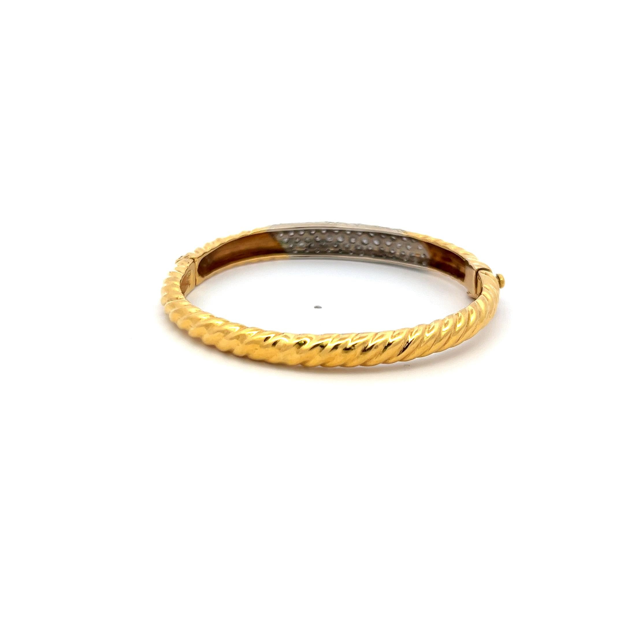2.00 Carat Round Brilliant G VS2 Diamond 18 Karat Two Tone Gold Bangle Bracelet