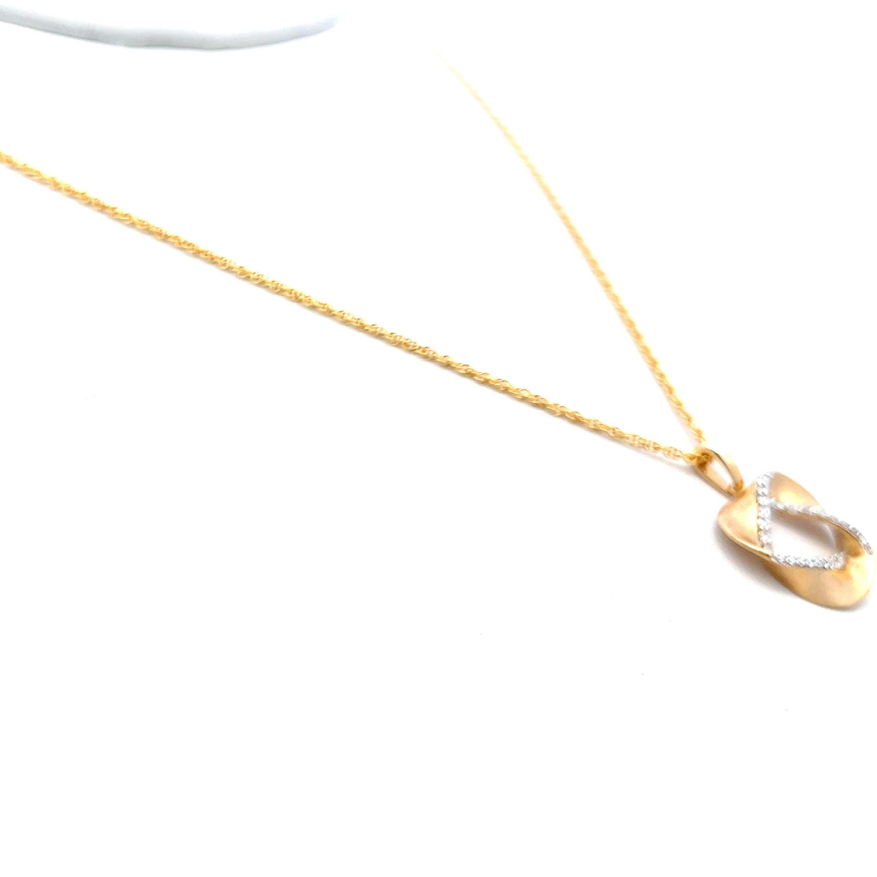 0.20 Carat Round Brilliant G VS2 Diamond 14 Karat Yellow Gold Pendant Necklace