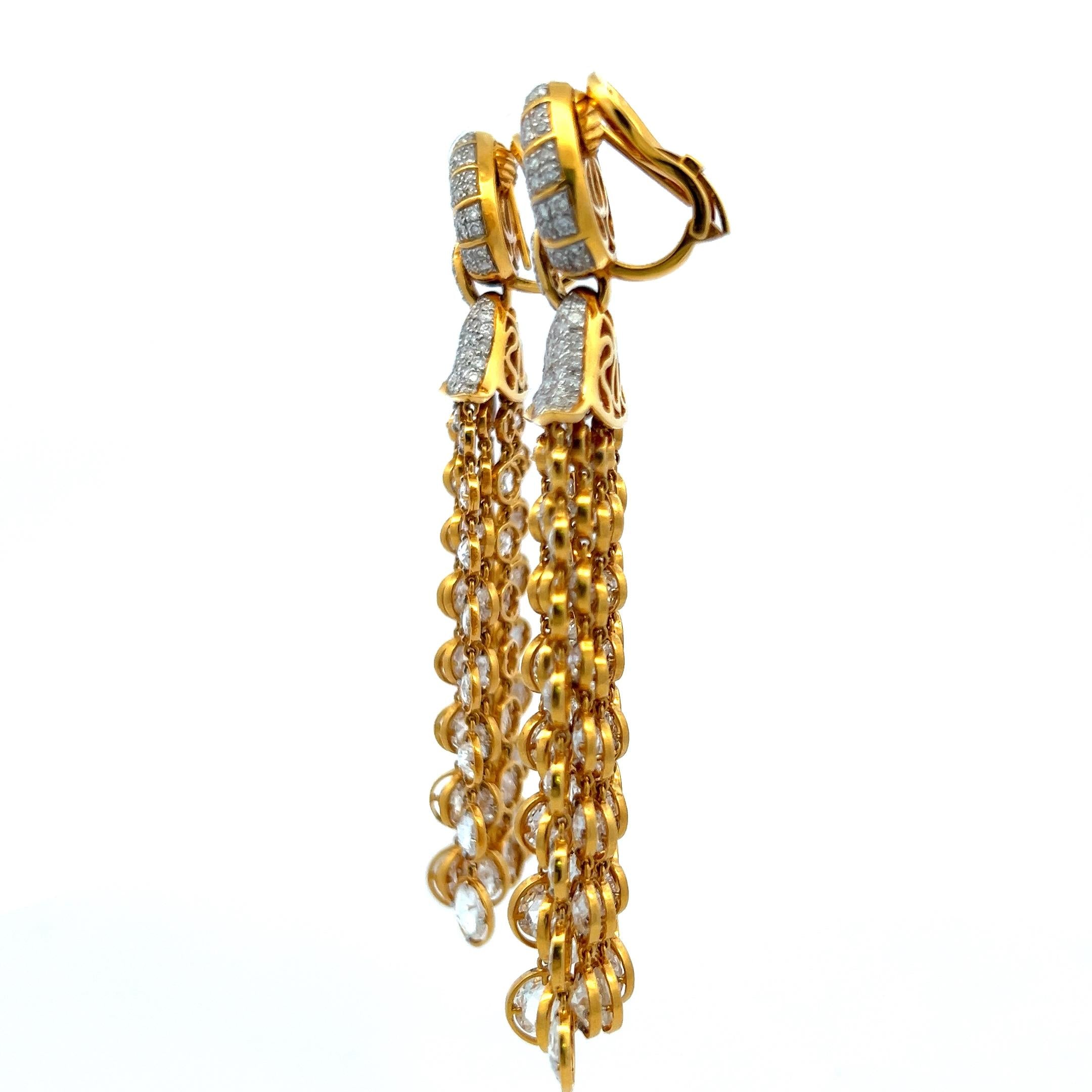 25.00ct E-VS1 Rose Cut & Round Diamond 18K Yellow Gold Chandelier Earrings