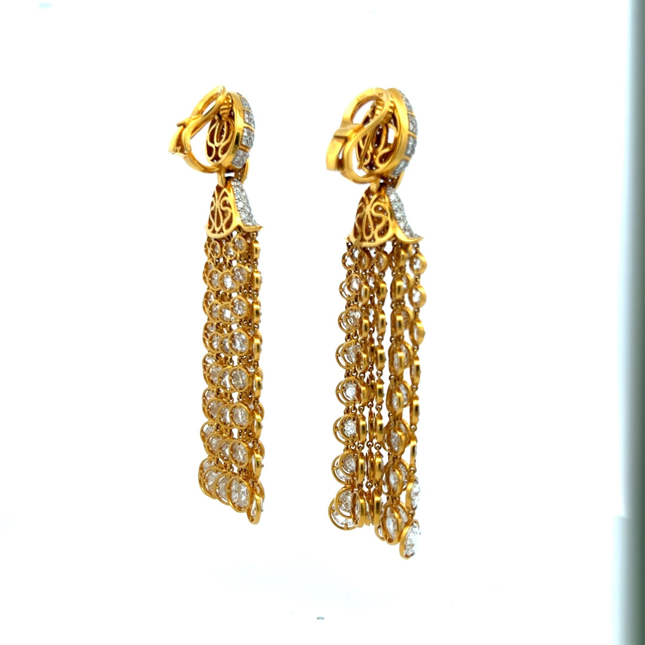 25.00ct E-VS1 Rose Cut & Round Diamond 18K Yellow Gold Chandelier Earrings
