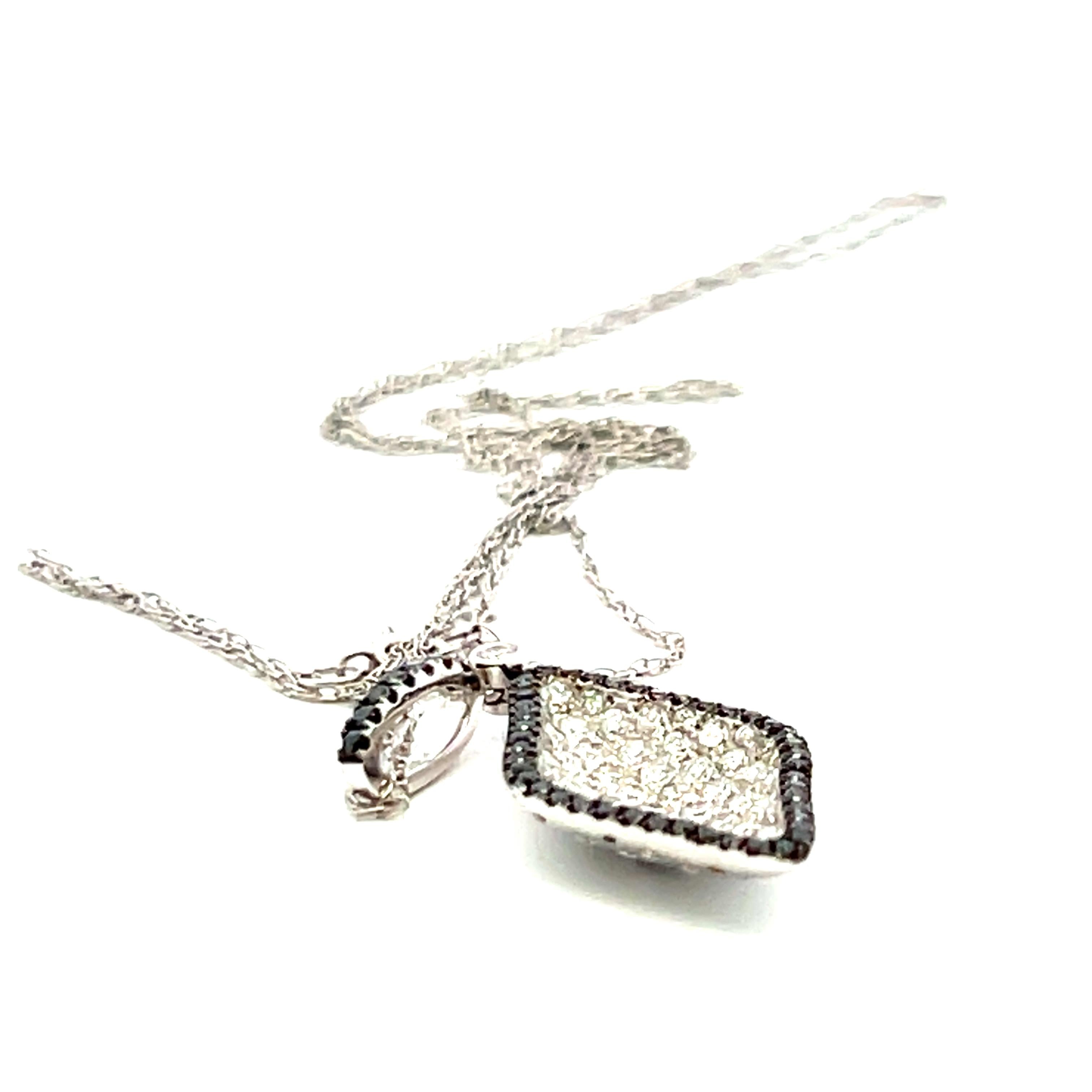 0.97 Carat Round Brilliant G VS2 Diamond 14 Karat White Gold Pendant Necklace