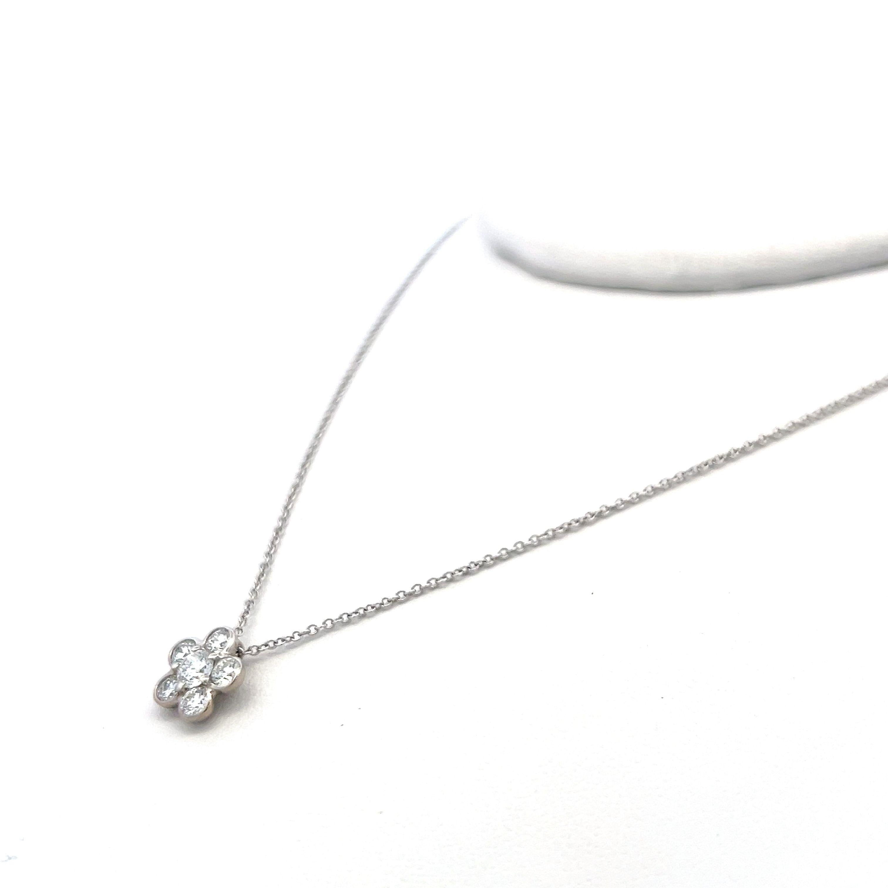 0.49 Carat Round Brilliant G VS1 Diamond 18 Karat White Gold Pendant Necklace