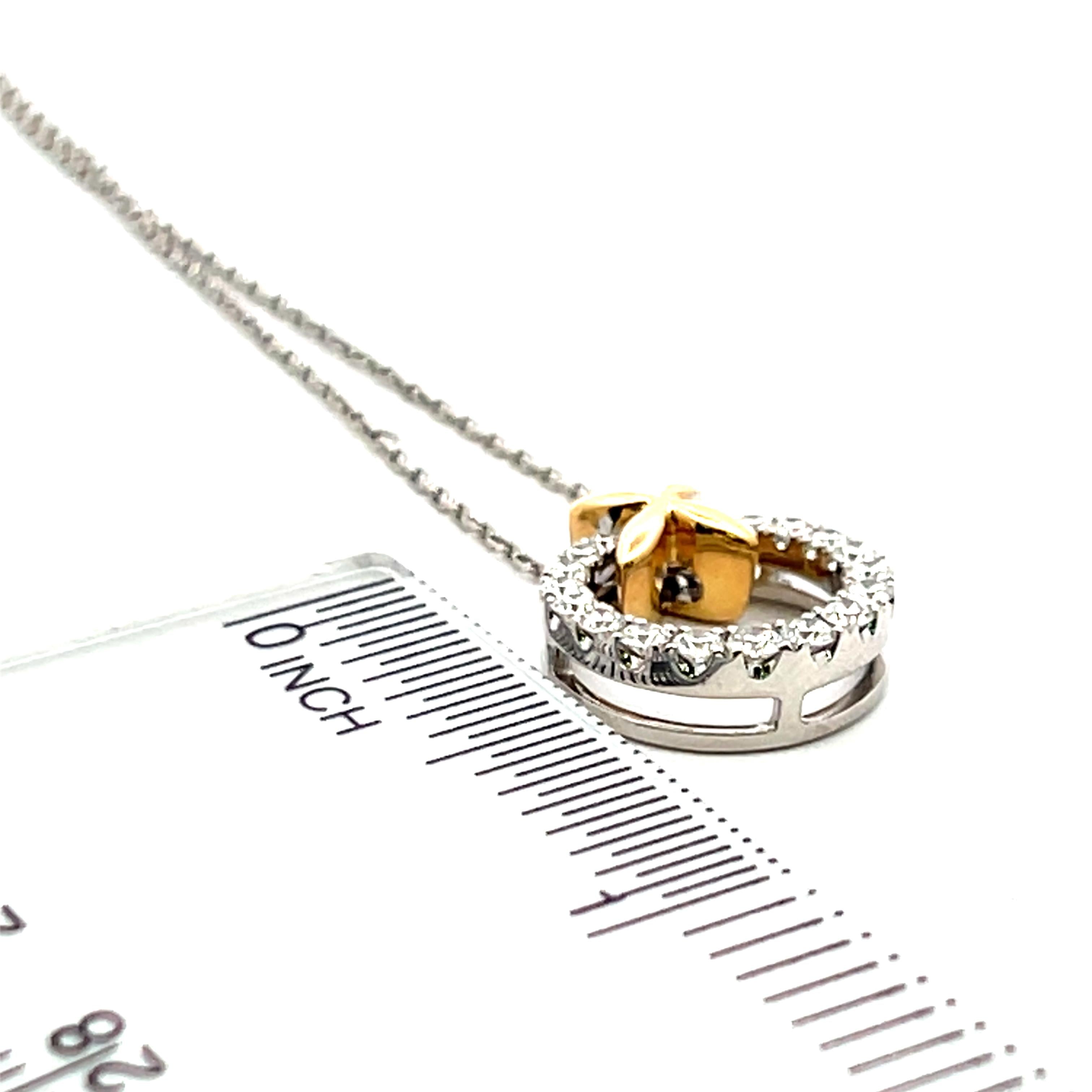 0.42 Carat Round Brilliant G VS1 Diamond 14 Karat Two Tone Gold Pendant Necklace