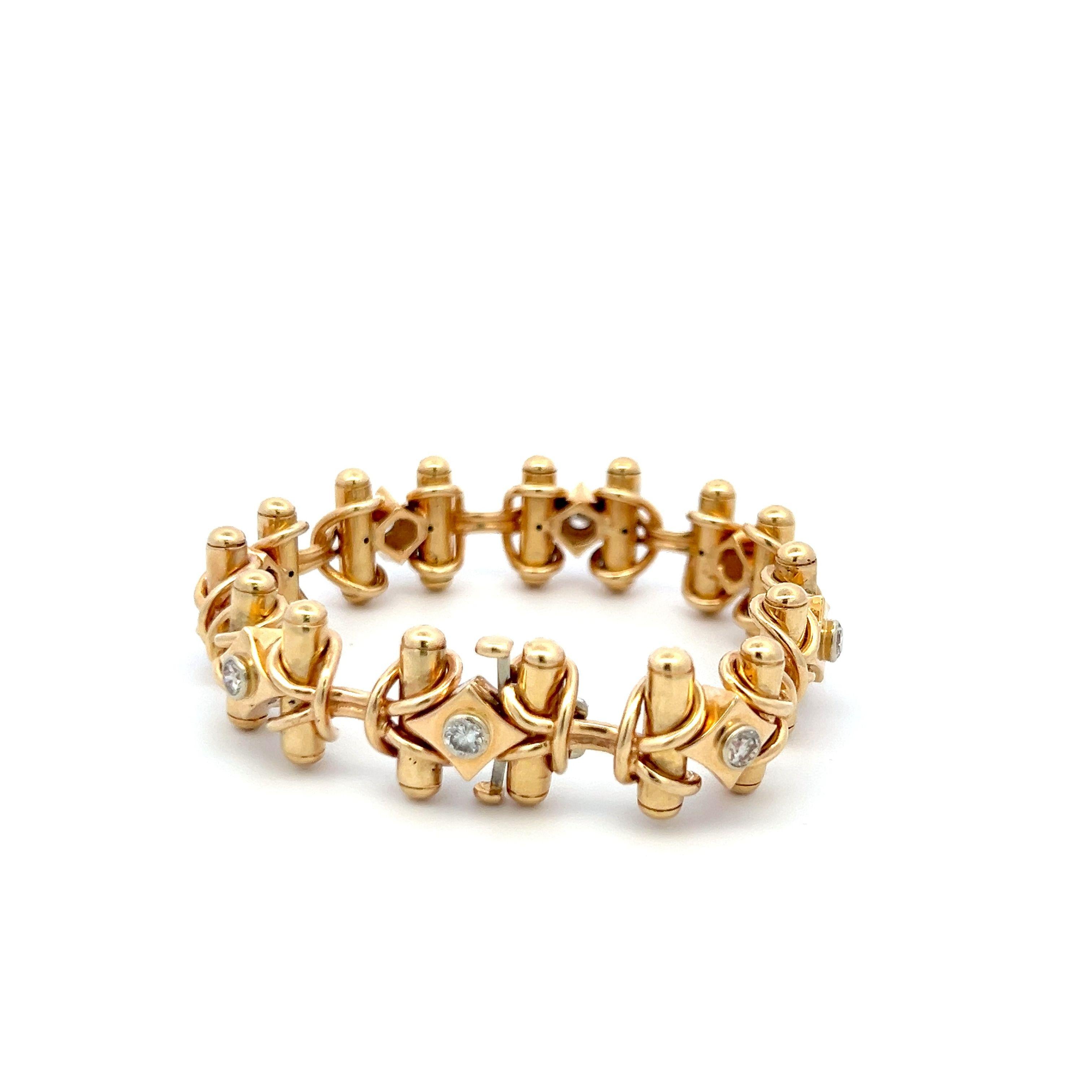Vintage 18K Yellow Gold Link Bracelet with 1.2 Carat Round H-VS2 Diamonds