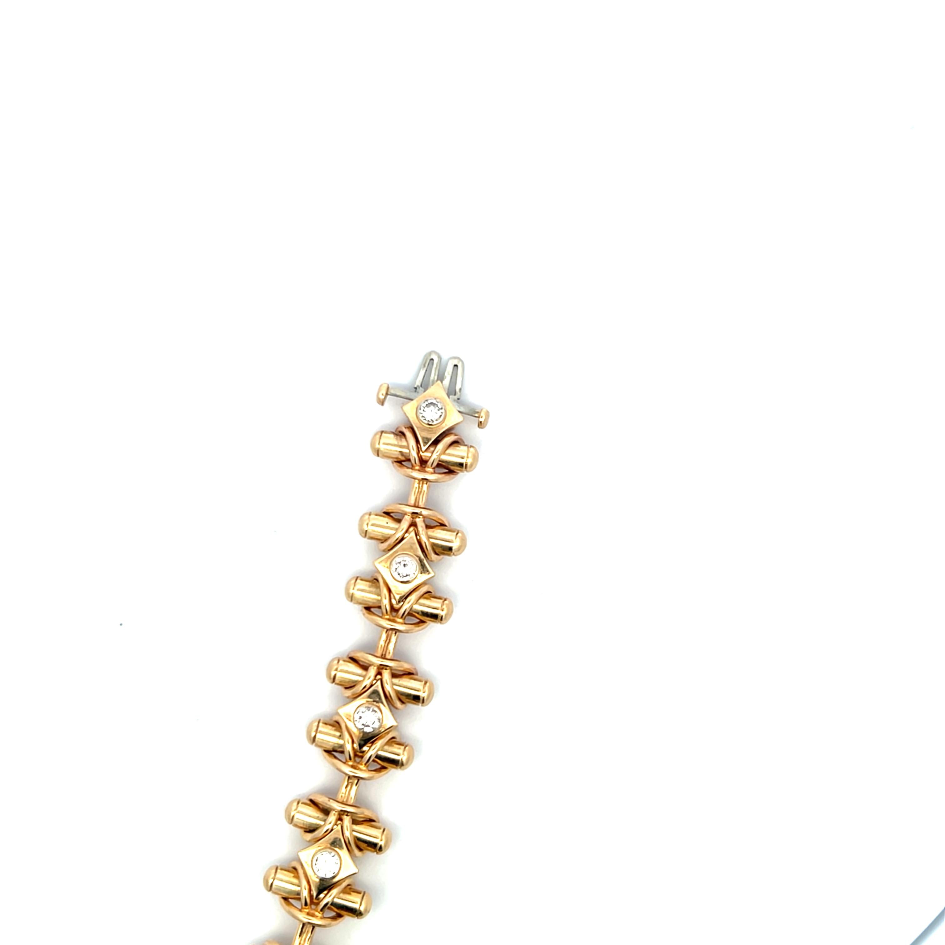 Vintage 18K Yellow Gold Link Bracelet with 1.2 Carat Round H-VS2 Diamonds