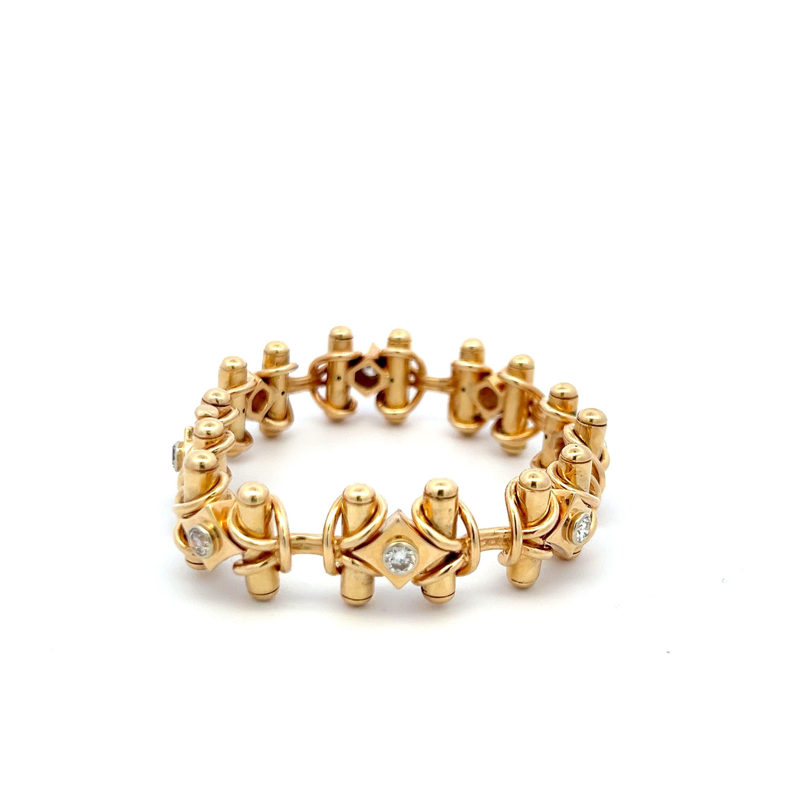 Vintage 18K Yellow Gold Link Bracelet with 1.2 Carat Round H-VS2 Diamonds