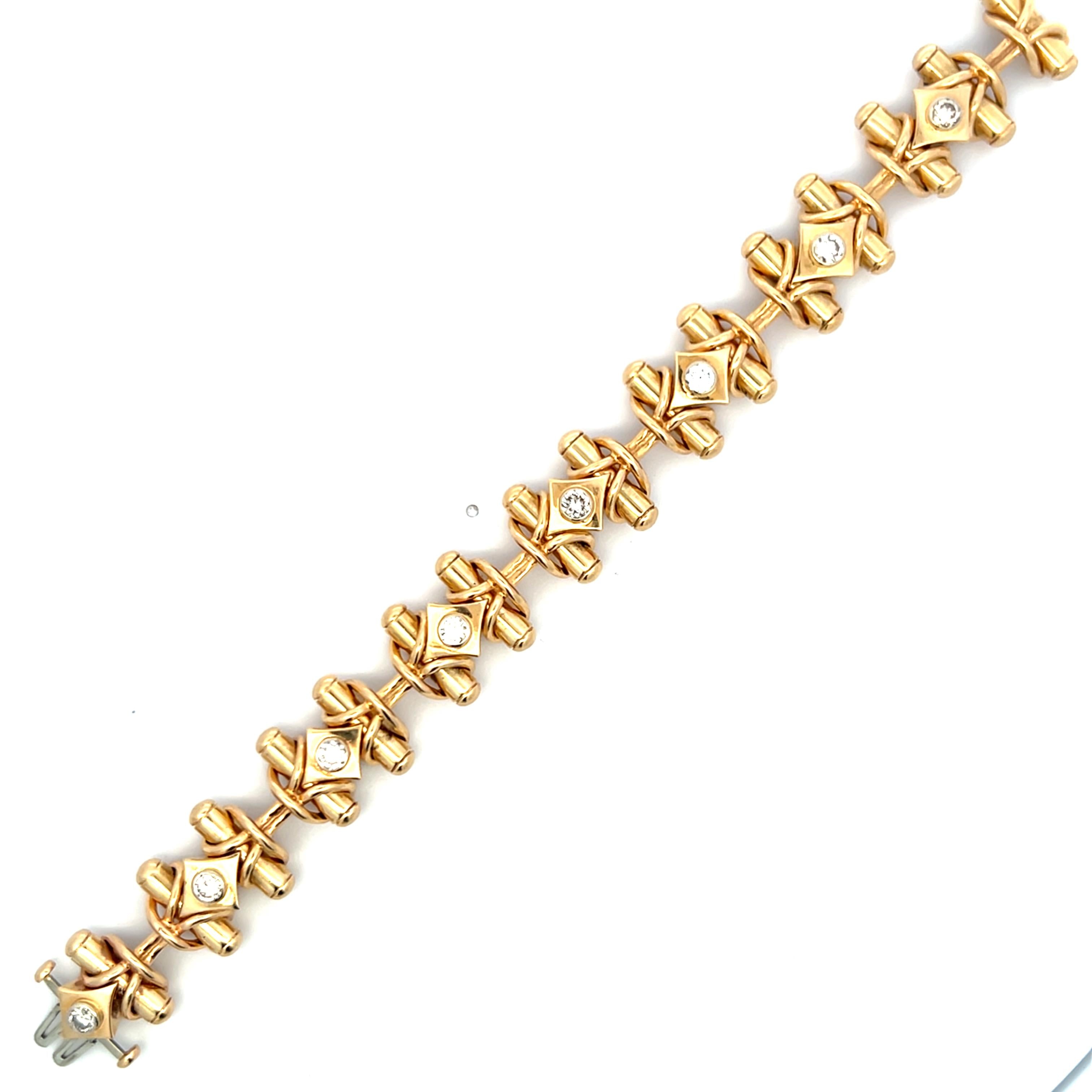 Vintage 18K Yellow Gold Link Bracelet with 1.2 Carat Round H-VS2 Diamonds