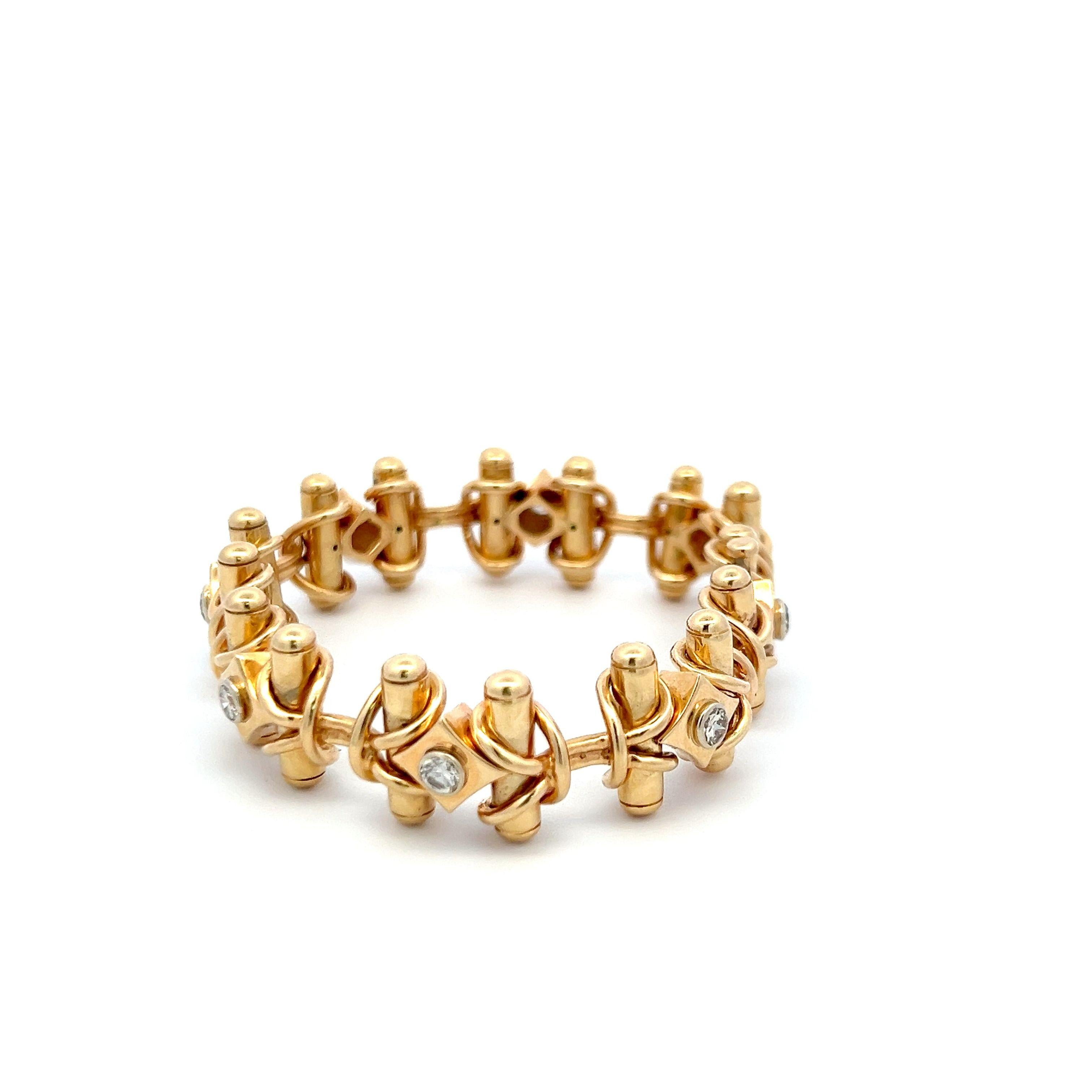 Vintage 18K Yellow Gold Link Bracelet with 1.2 Carat Round H-VS2 Diamonds