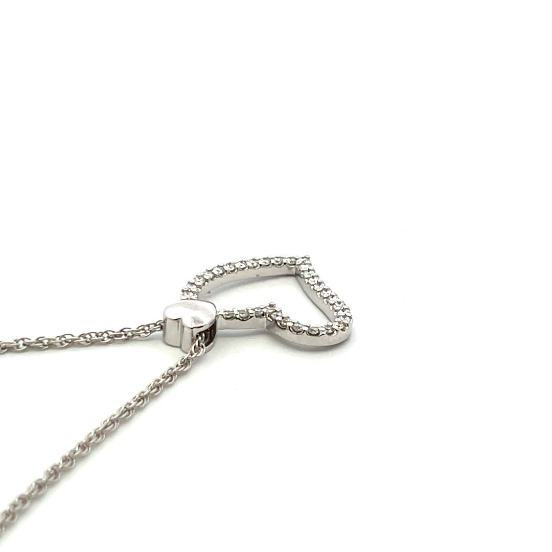 0.29 Carat Round Brilliant G VS2 Diamond 14 Karat White Gold Pendant Necklace