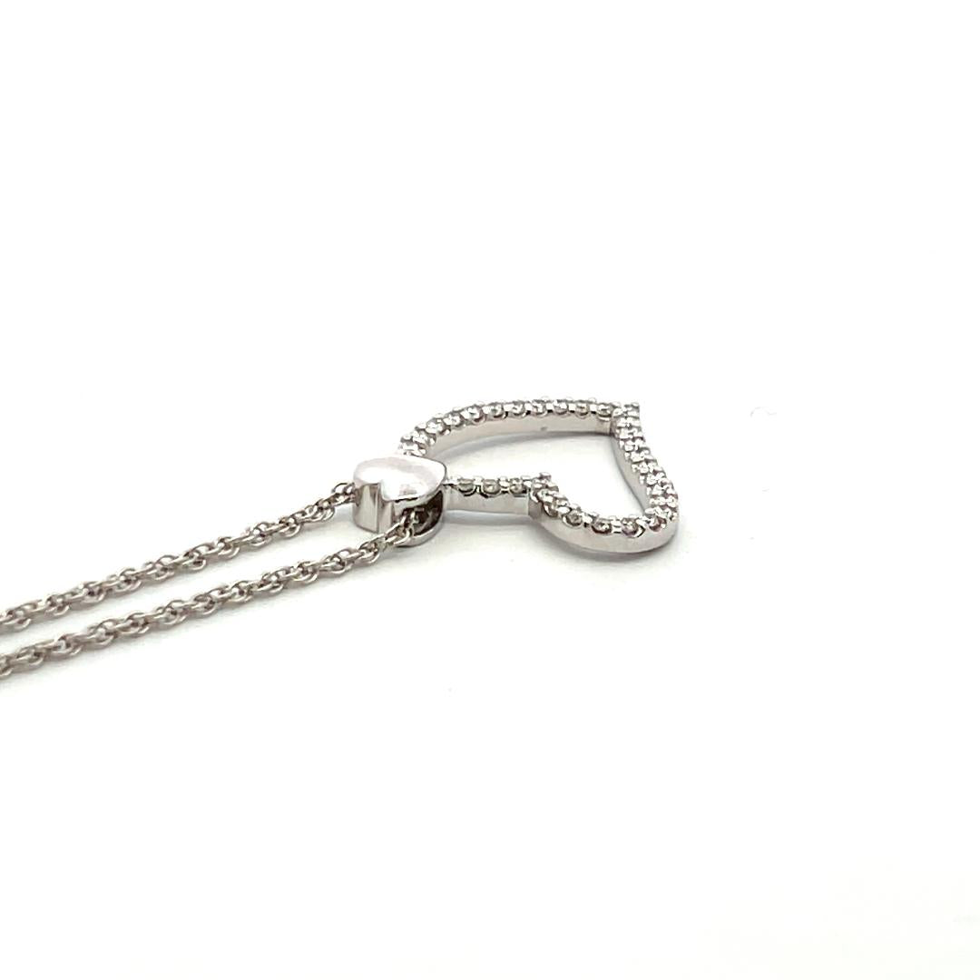 0.29 Carat Round Brilliant G VS2 Diamond 14 Karat White Gold Pendant Necklace