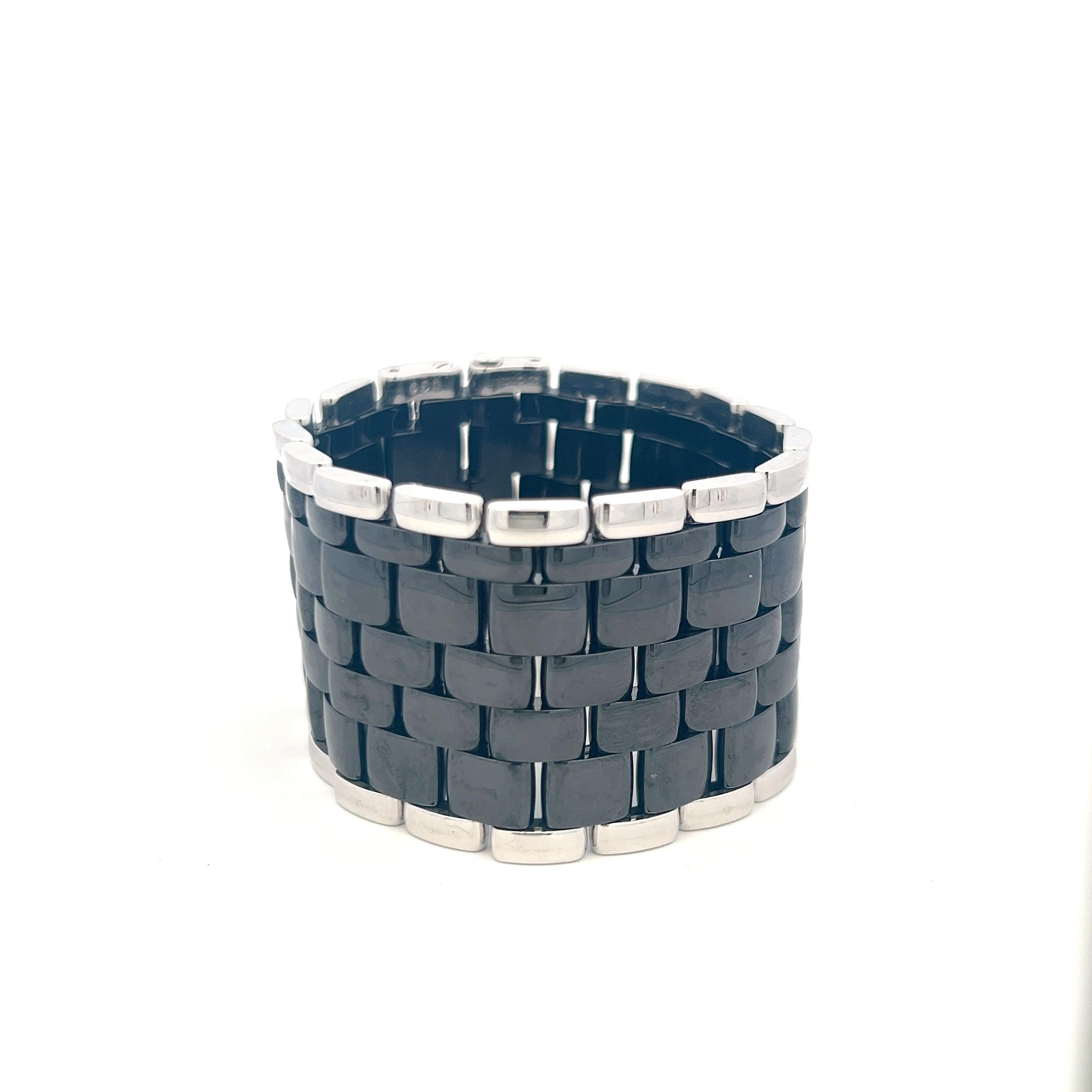 Chanel Ceramic Vintage 149.30 Grams 18 Karat White Gold Link Bracelet