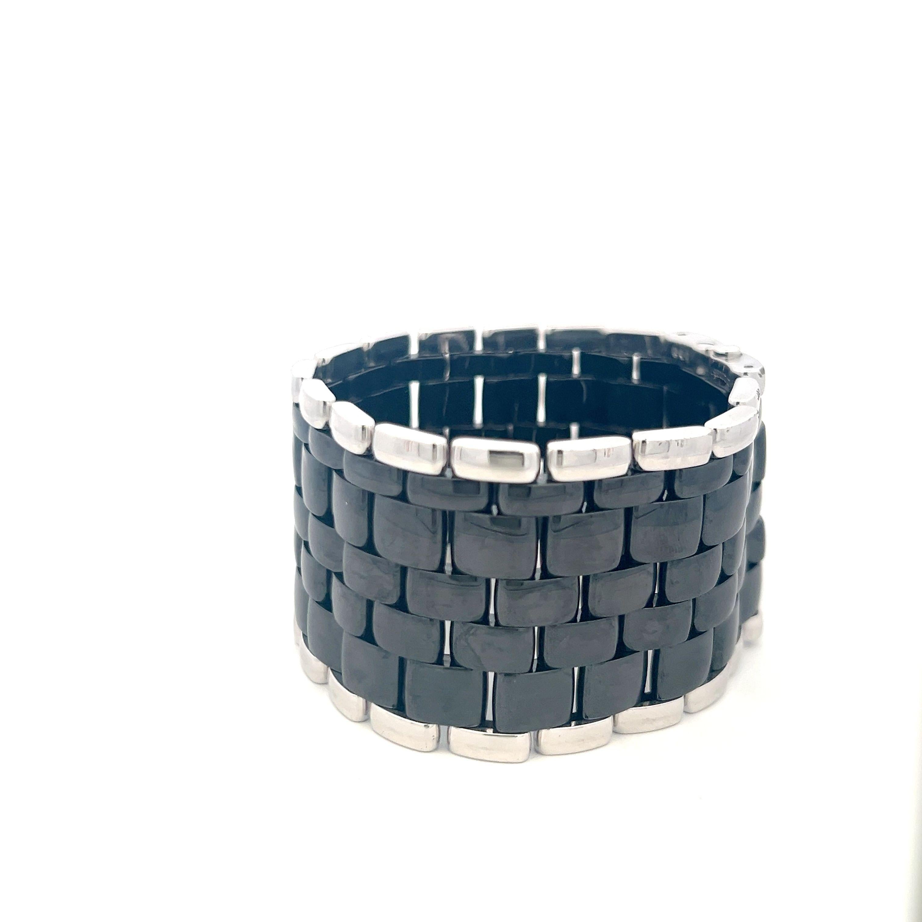 Chanel Ceramic Vintage 149.30 Grams 18 Karat White Gold Link Bracelet