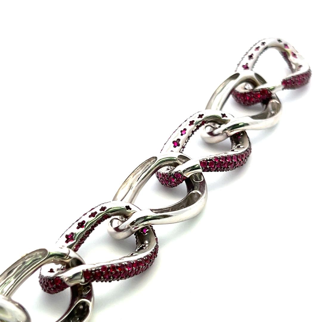 11.00 Carat Round Ruby 18 Karat White Gold Link Bracelet