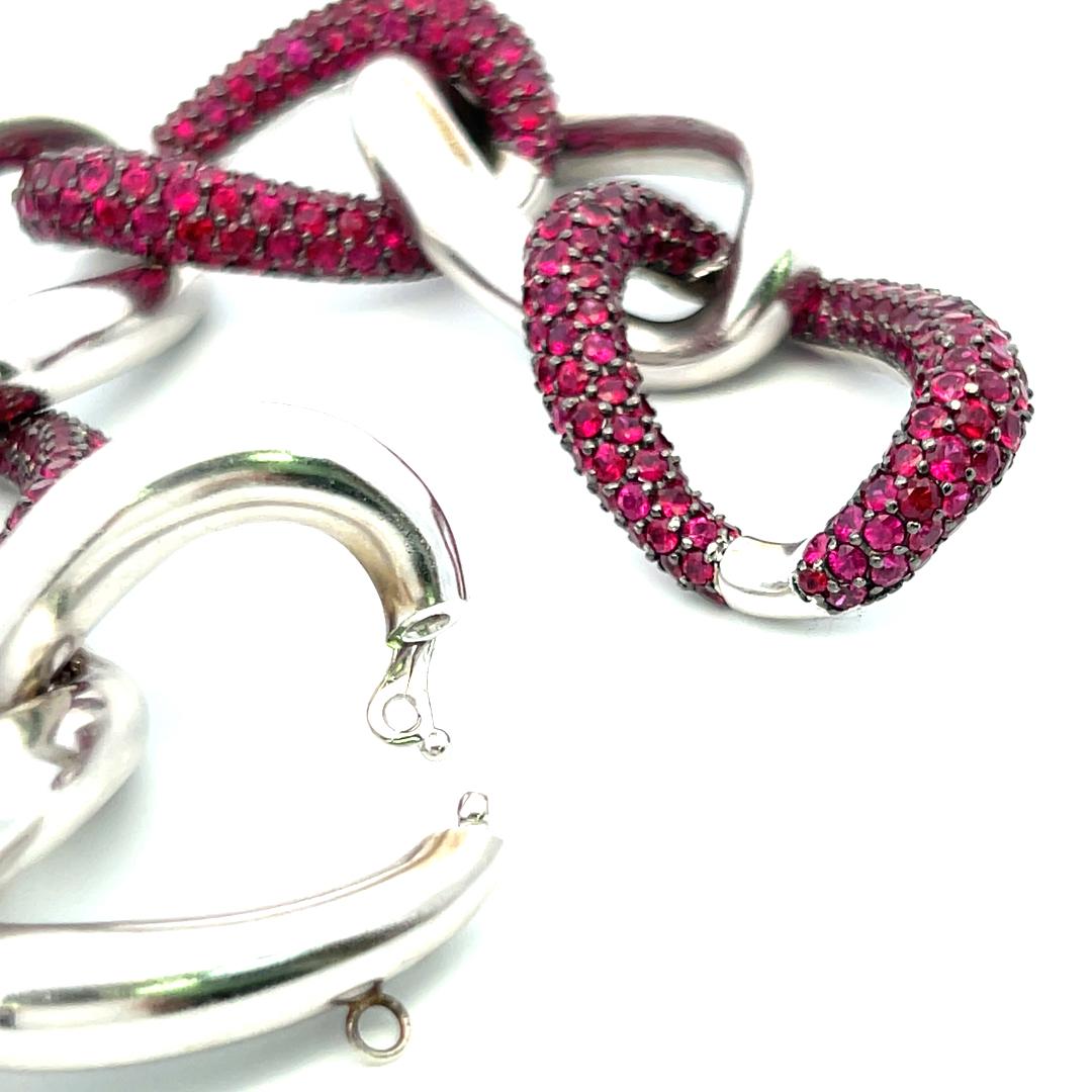 11.00 Carat Round Ruby 18 Karat White Gold Link Bracelet