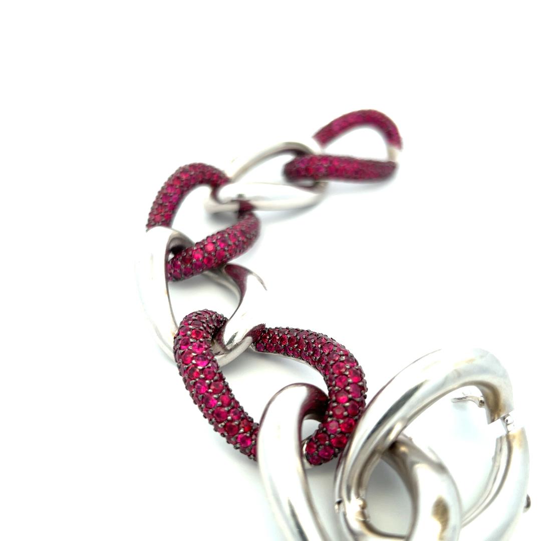 11.00 Carat Round Ruby 18 Karat White Gold Link Bracelet
