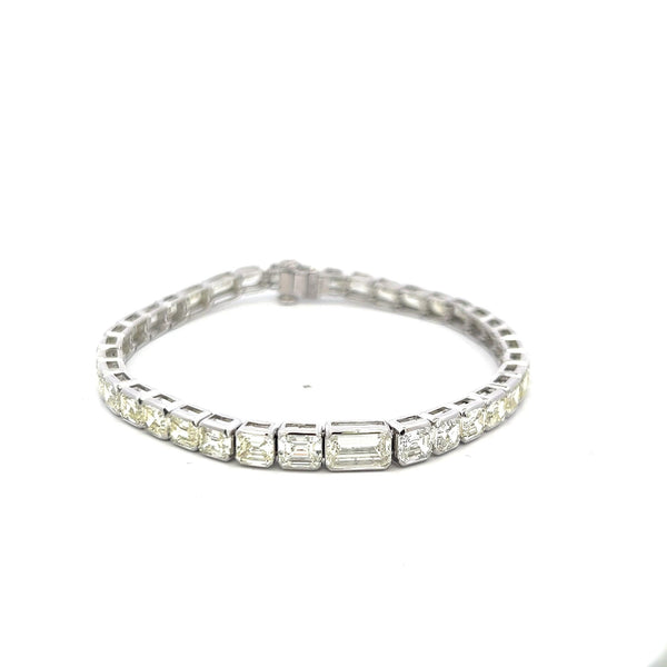 15.66 Carat Emerald Cut J-L VS1-SI Diamond Platinum Tennis Bracelet