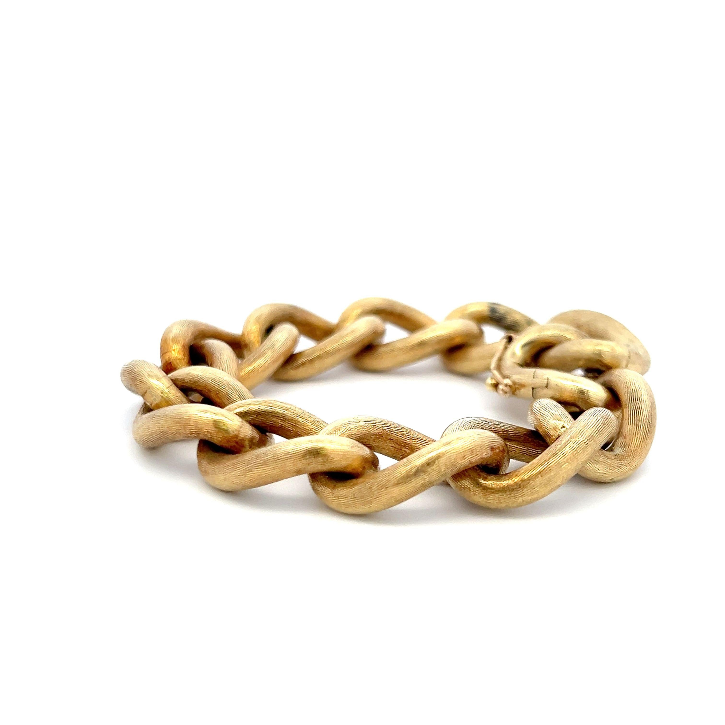 Vintage 18 Karat Yellow Gold Chain Link Bracelet 39.8 Grams Textured 8 inch