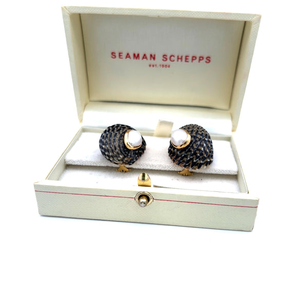 Seaman Schepps 18 Karat Yellow Gold Clip On Shell Earrings