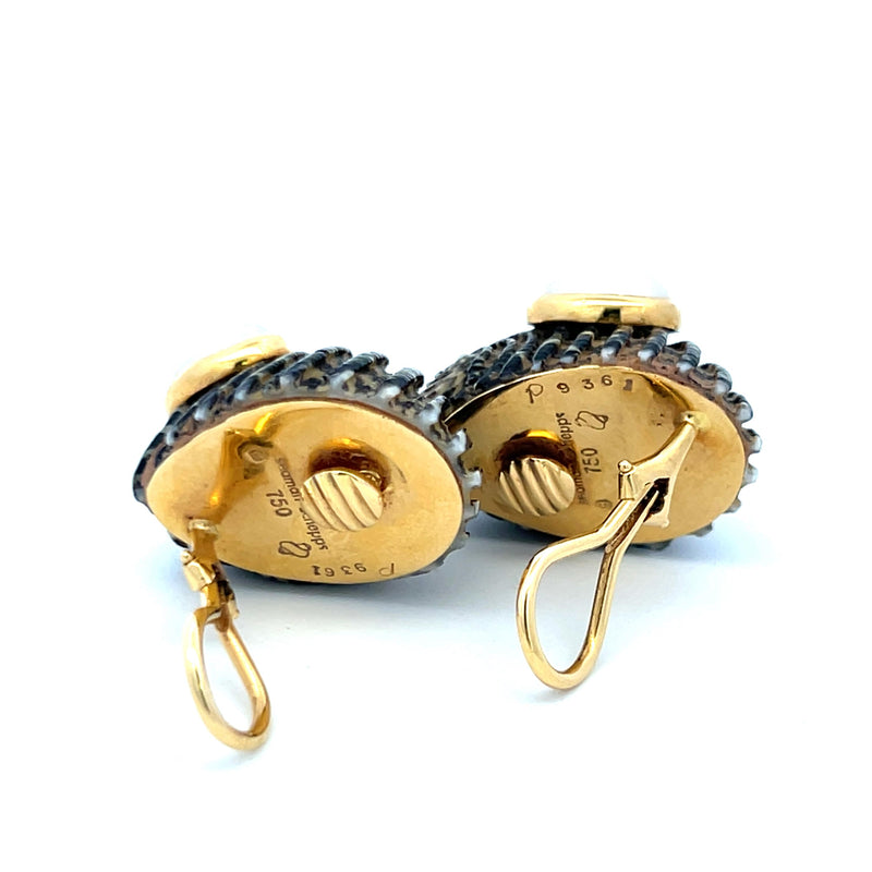 Seaman Schepps 18 Karat Yellow Gold Clip On Shell Earrings