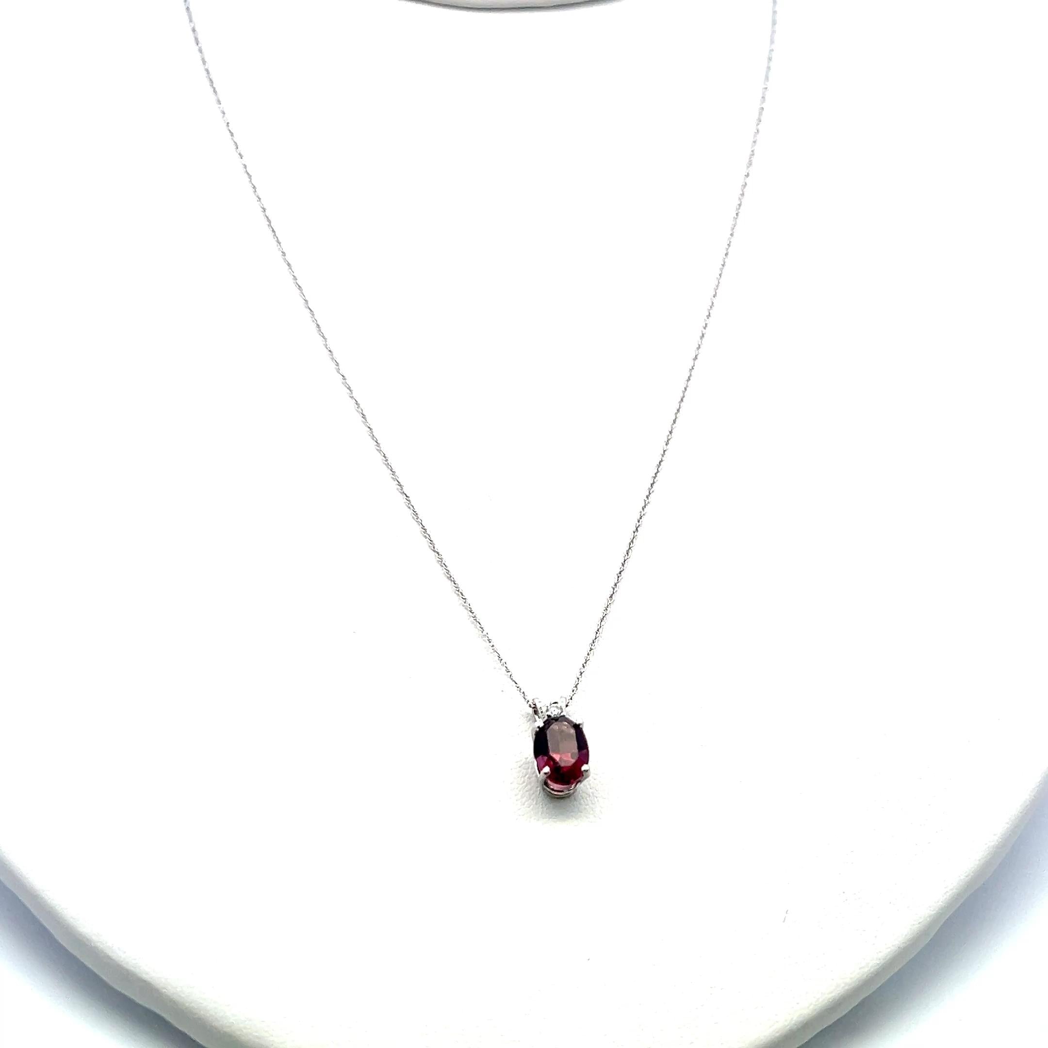 0.85 Carat Amethysts 0.03 Carat Round Diamond 14K White Gold Pendant Necklace