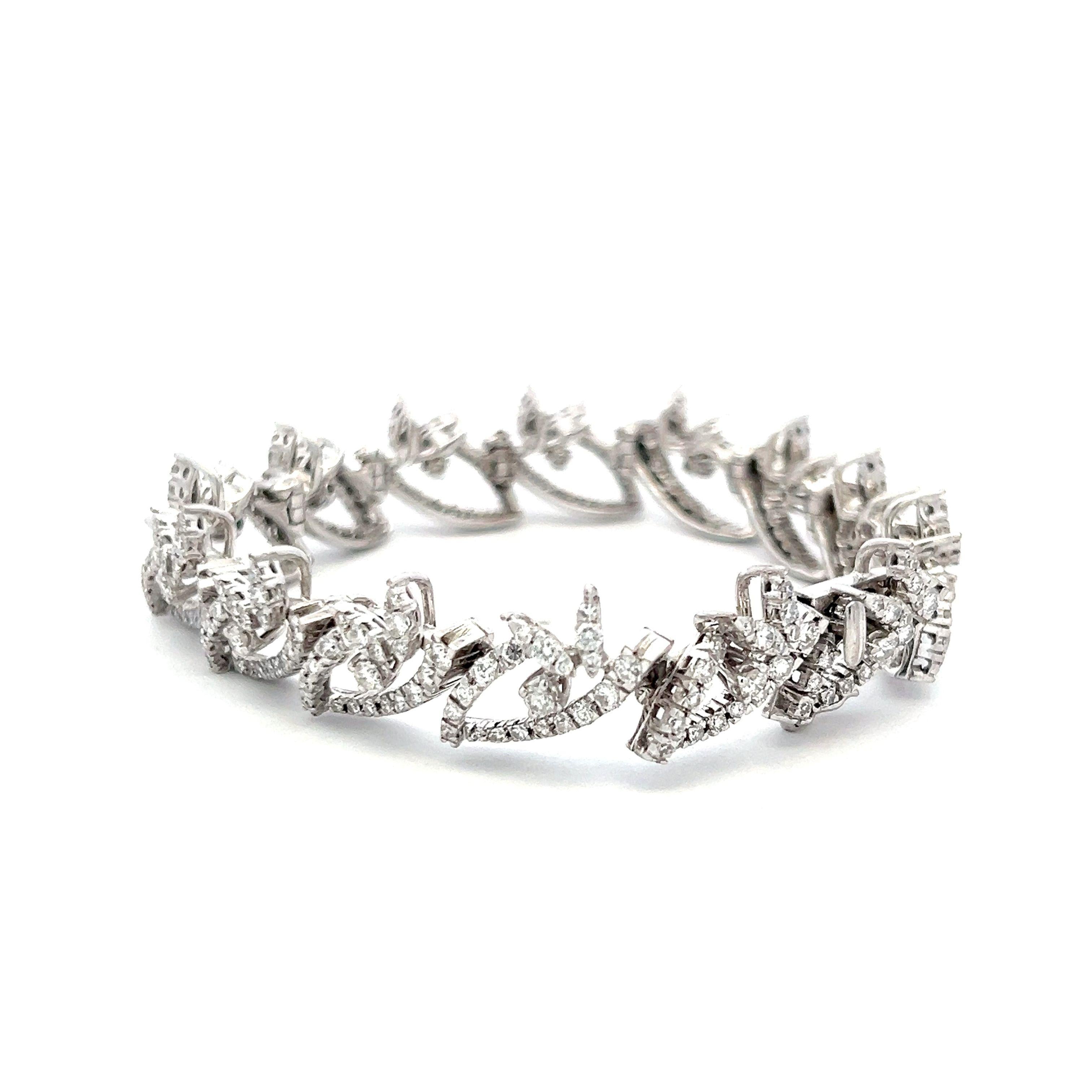 4.50 Carat Round Brilliant G VS2 Diamond 18 Karat White Gold Link Bracelet