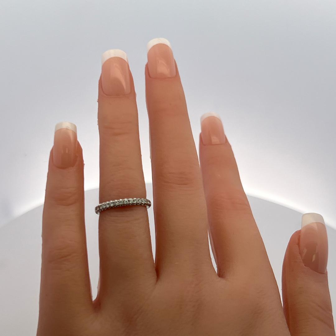 Vintage 14K White Gold Band Ring with 0.35 Carat Round G VS Diamonds Size 4.5