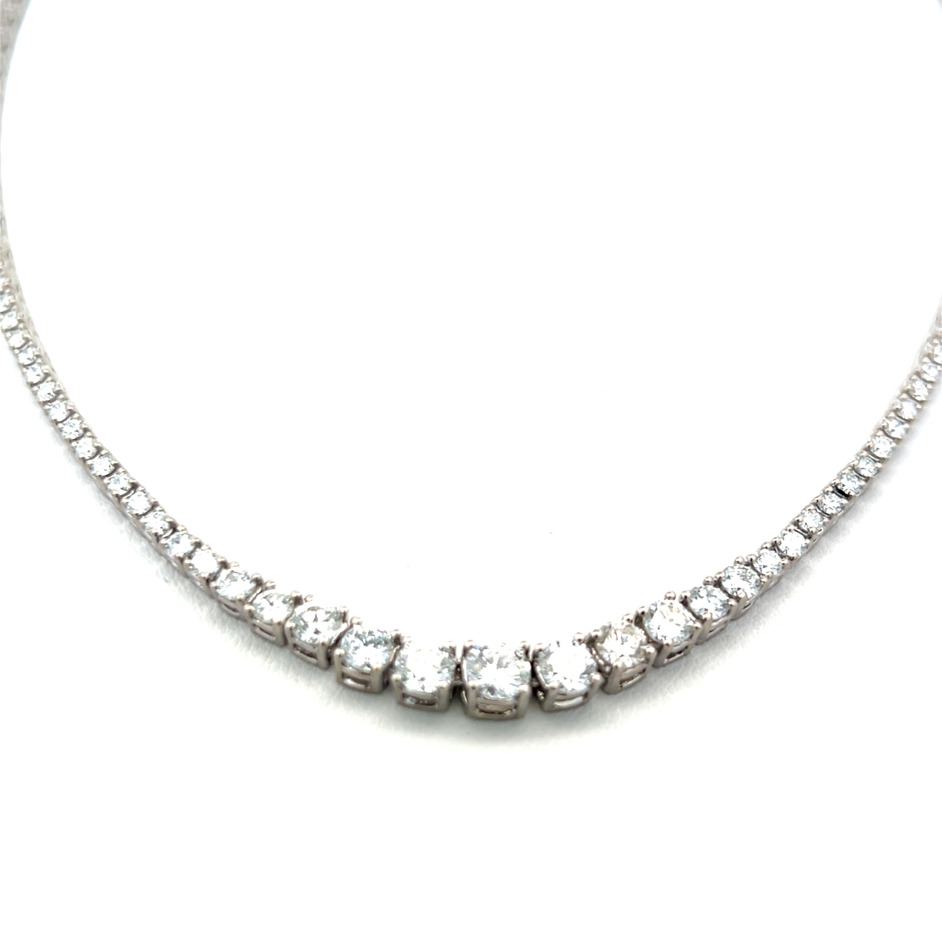 12.16 Carat Round Brilliant G-H VS Diamond 14 Karat White Gold Riviera Necklace