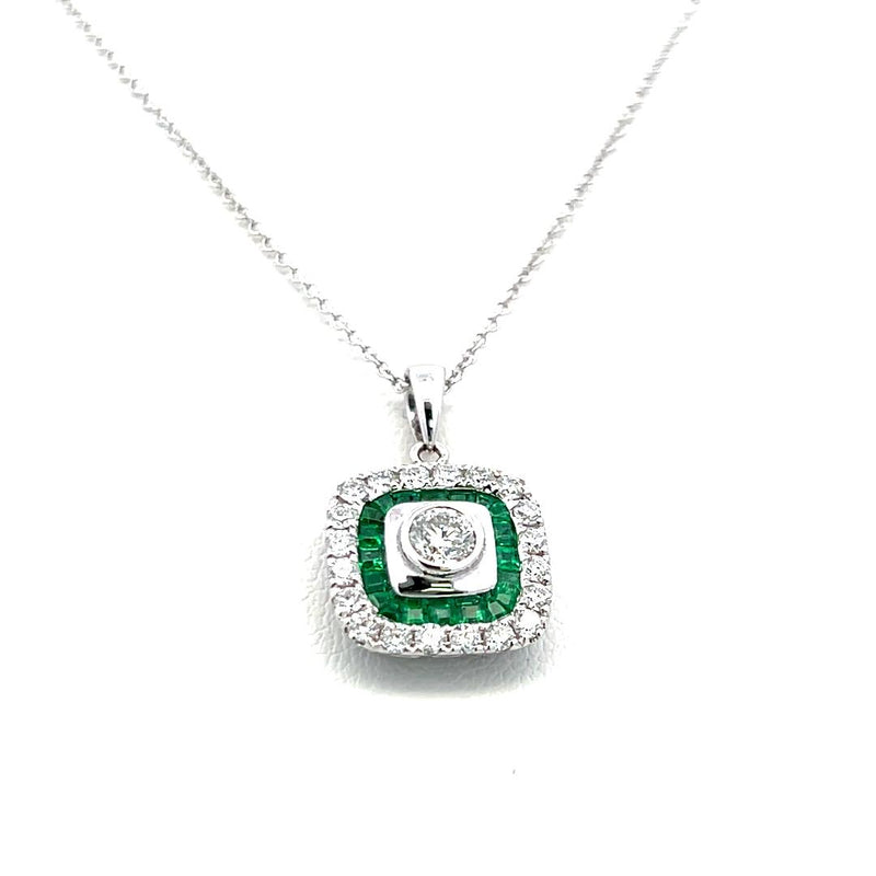 0.59 Carat Round Diamond 0.37 Carat 18 Karat White Gold Pendant Necklace