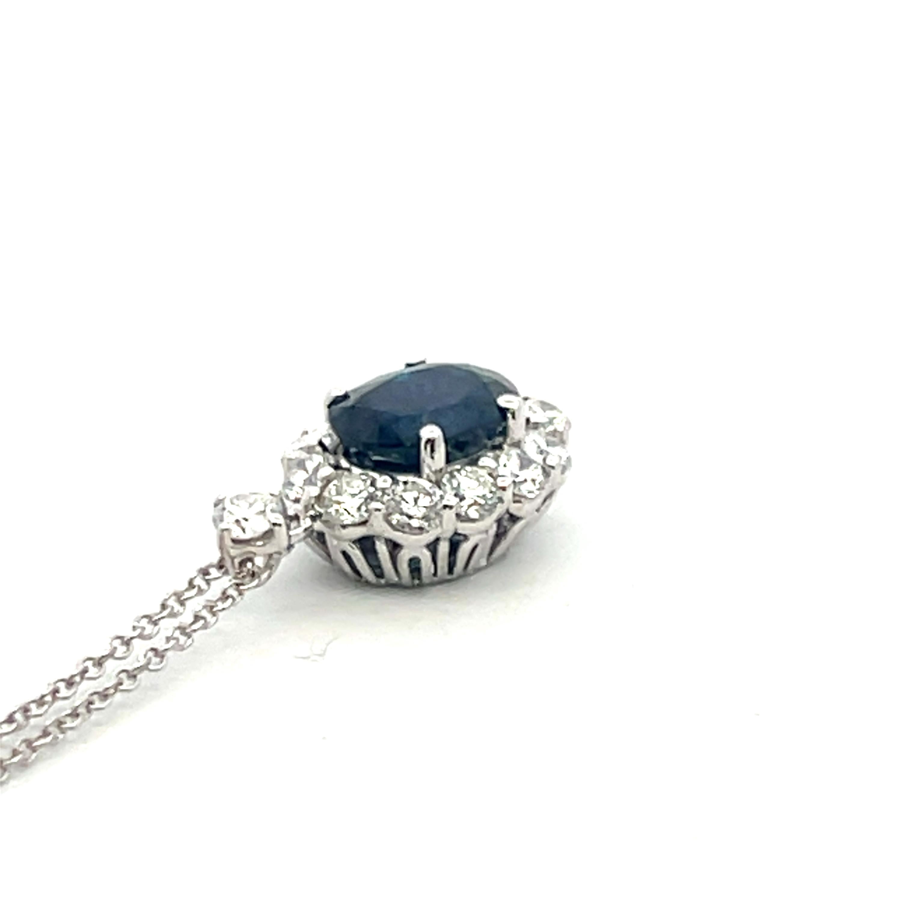 1.69 Carat Sapphire 0.75 Carat Round Diamond 18K  White Gold Pendant Necklace